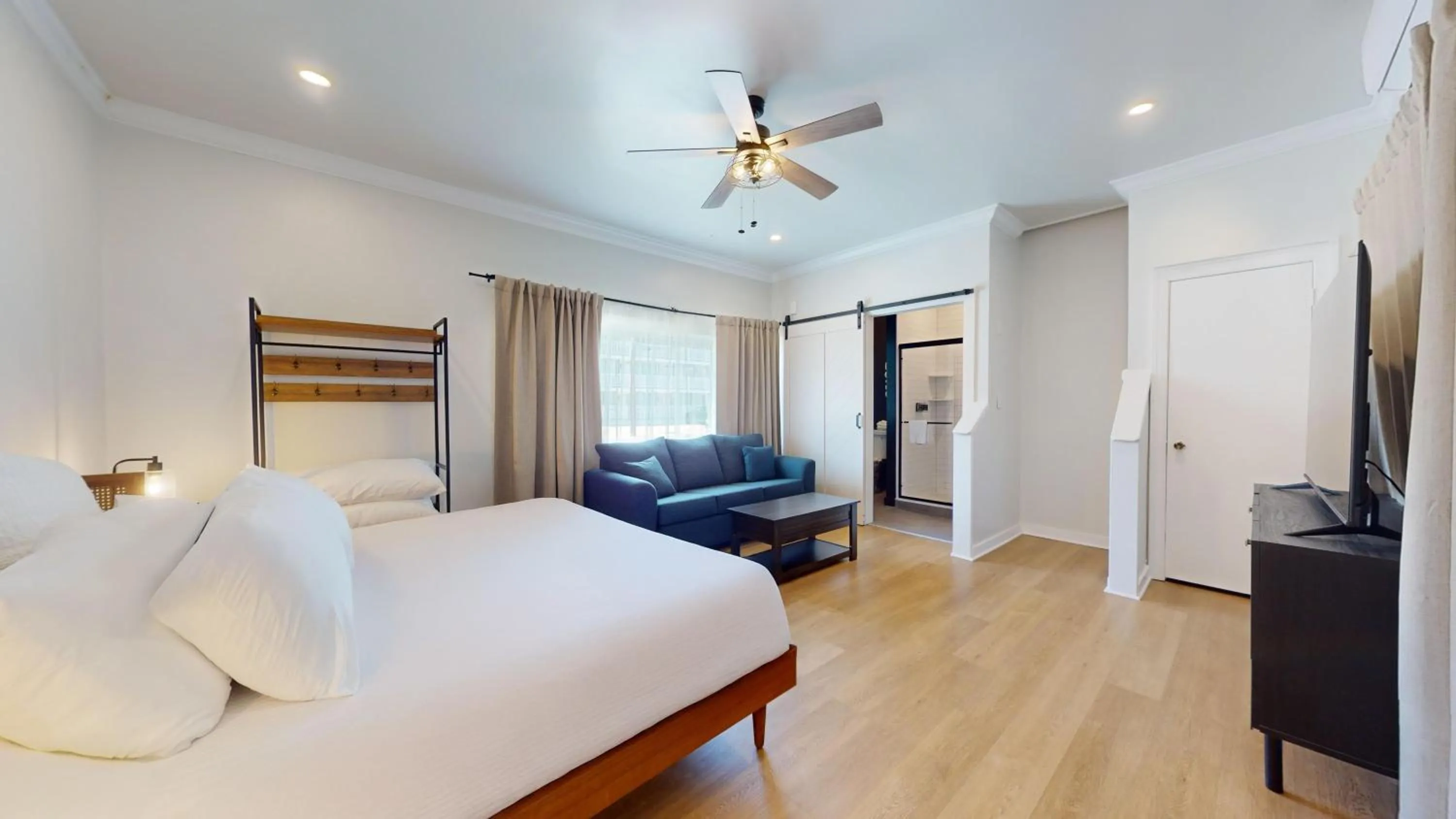 Bed in The Surf Club