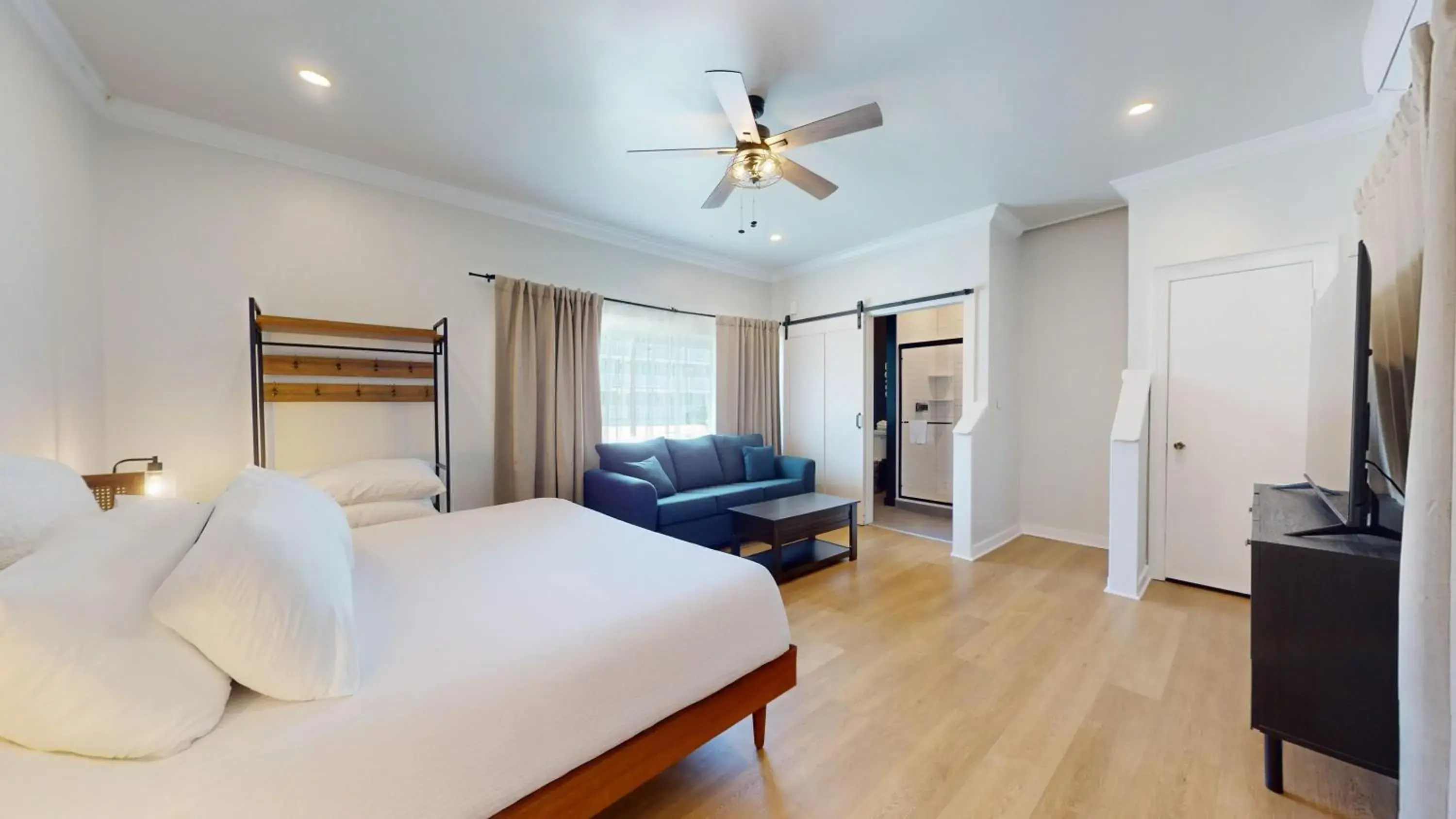 Superior King Suite in The Surf Club Superior King Suite in The Surf Club