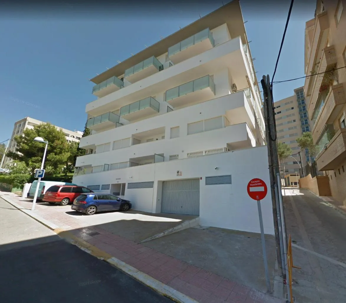 Lujoso apto a 30 metros de la playa