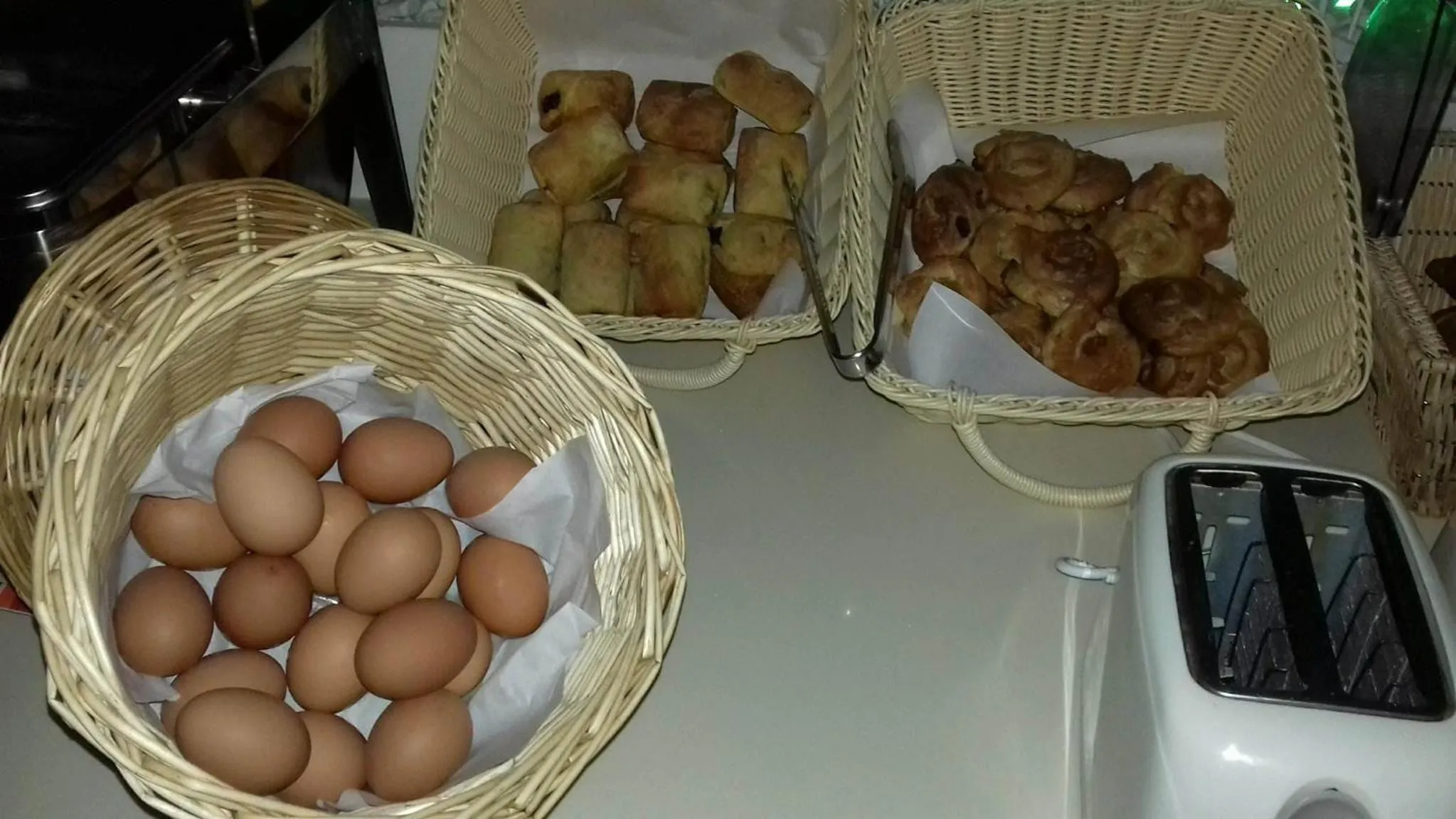 Breakfast in Zoes Hotel & Suites