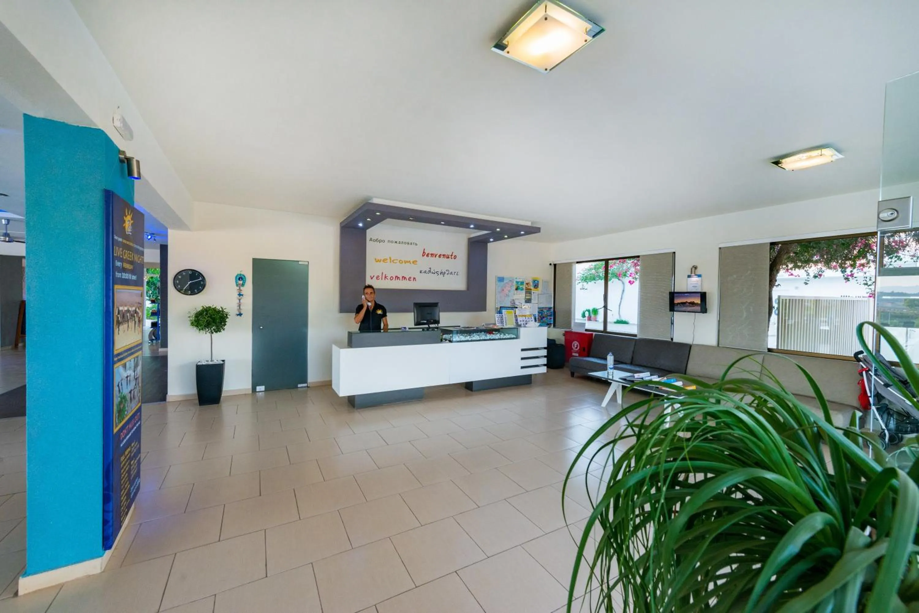 Lobby or reception in Zoes Hotel & Suites