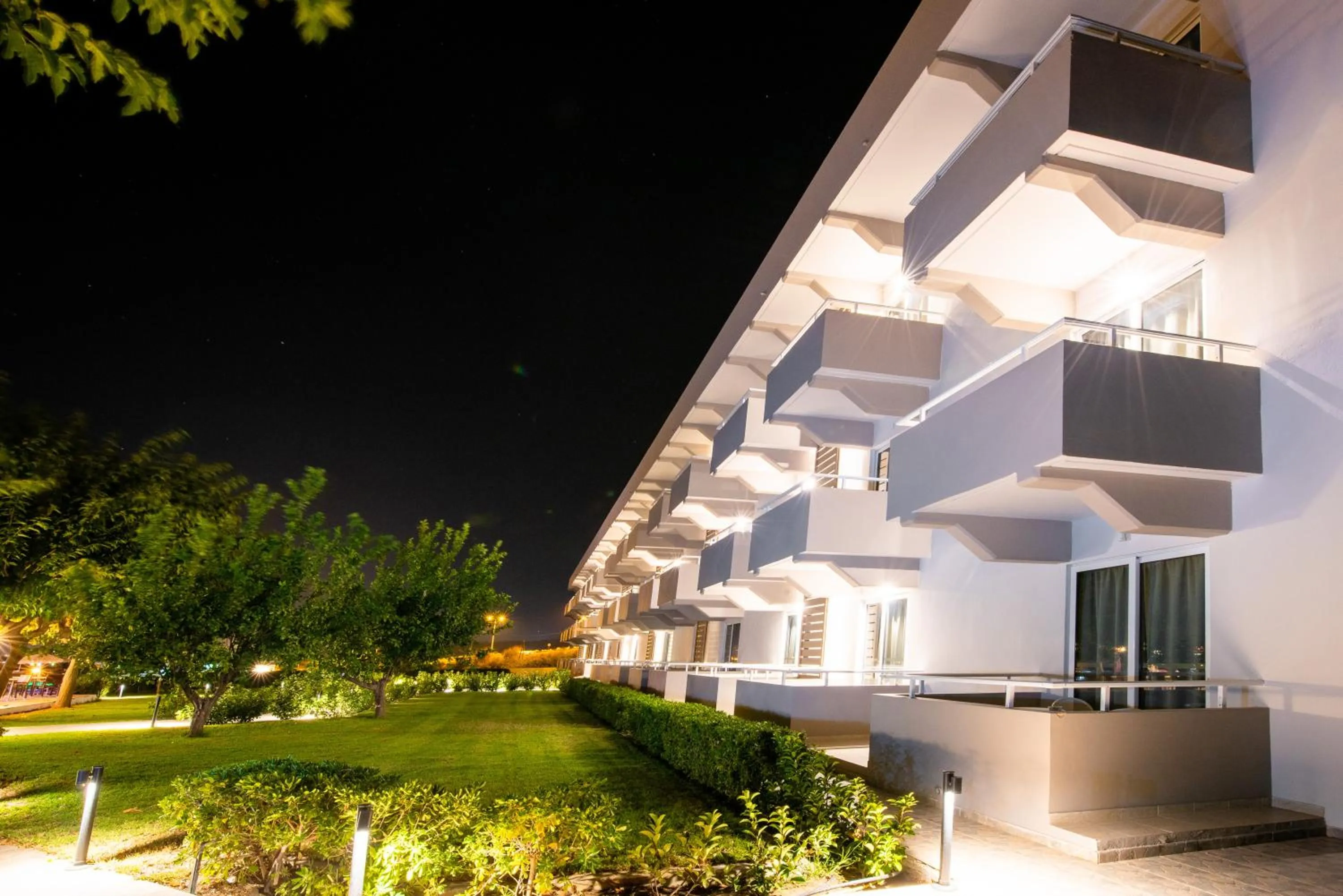 Property building in Zoes Hotel & Suites