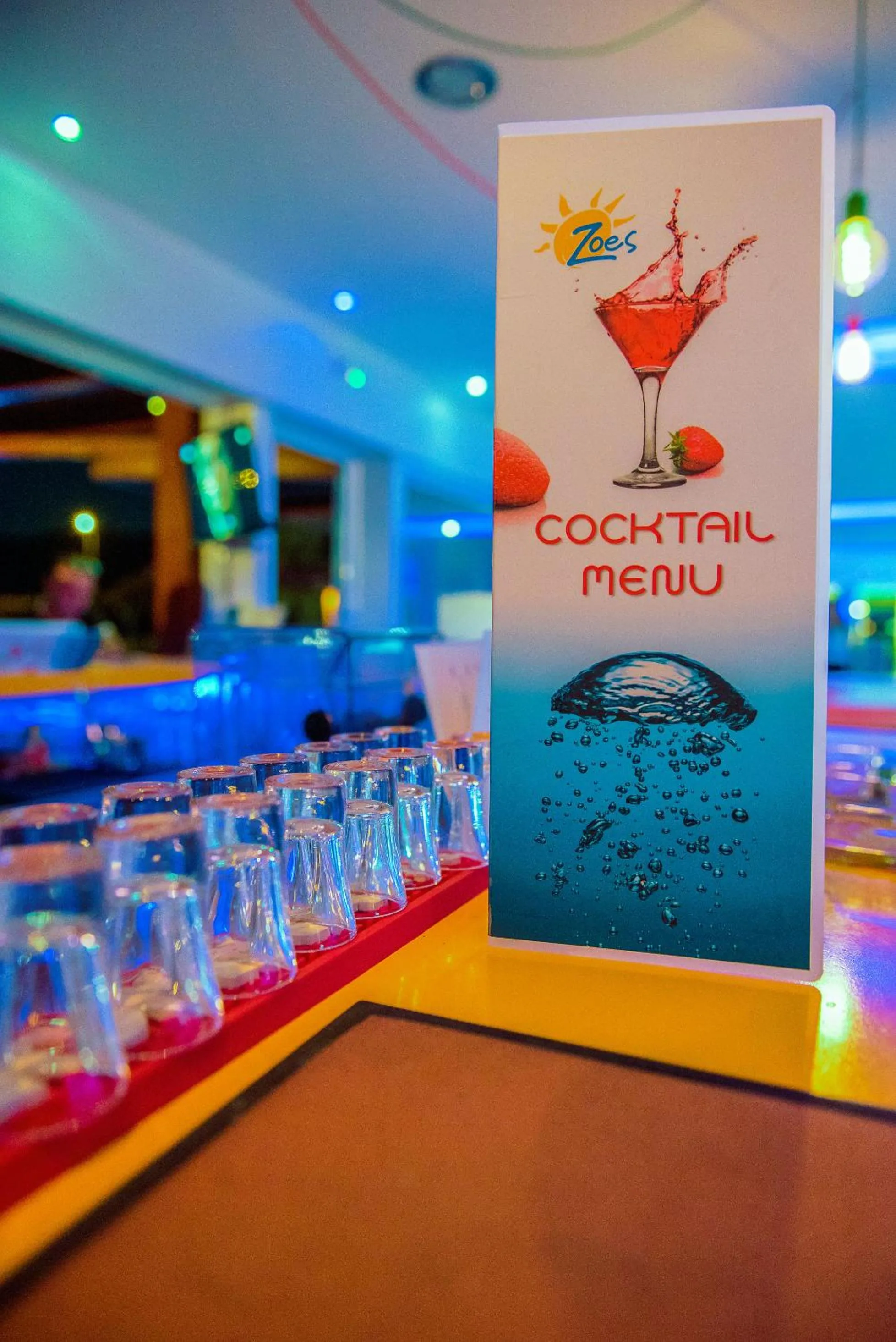 Alcoholic drinks in Zoes Hotel & Suites