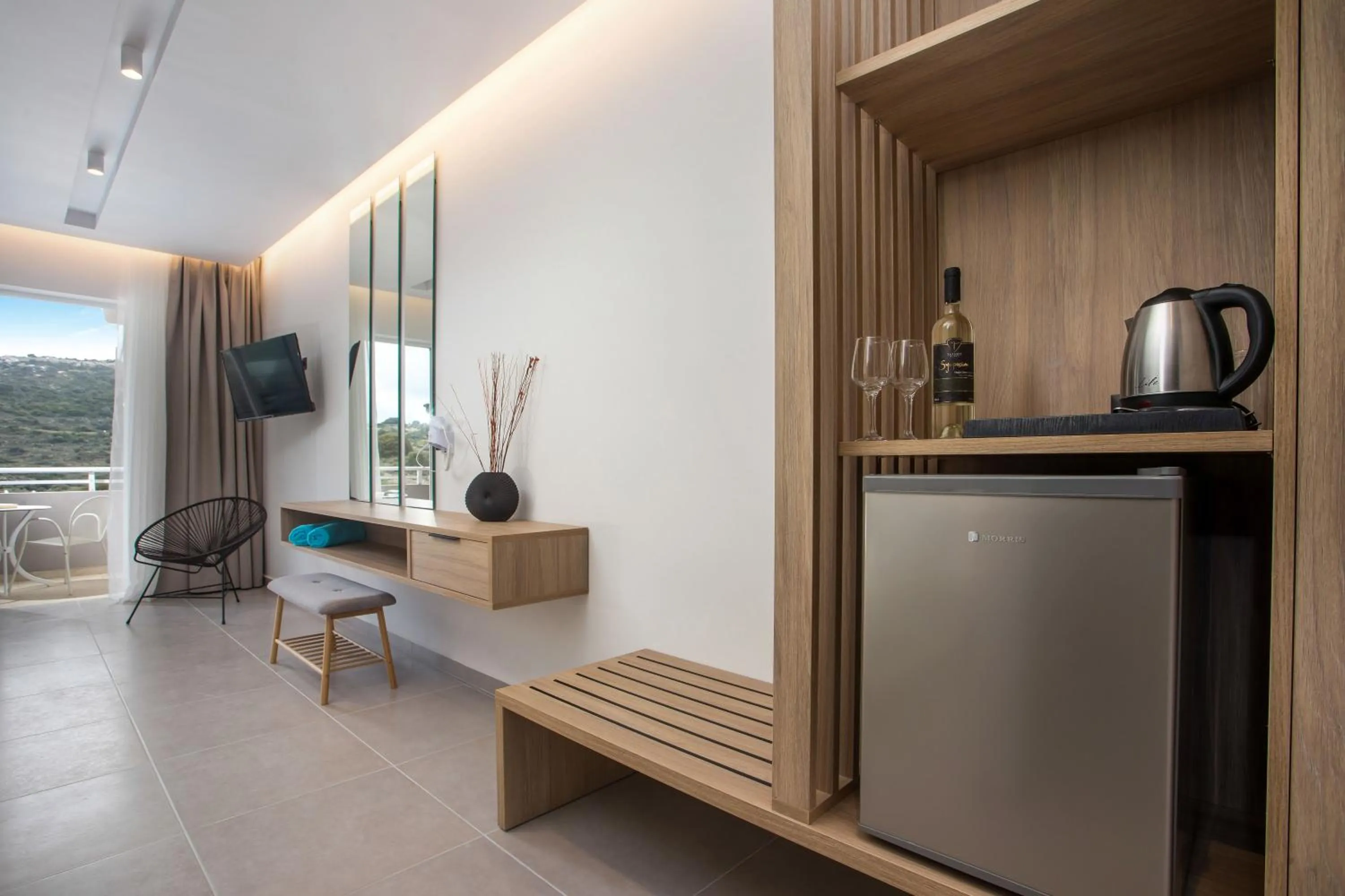 Coffee/tea facilities in Zoes Hotel & Suites