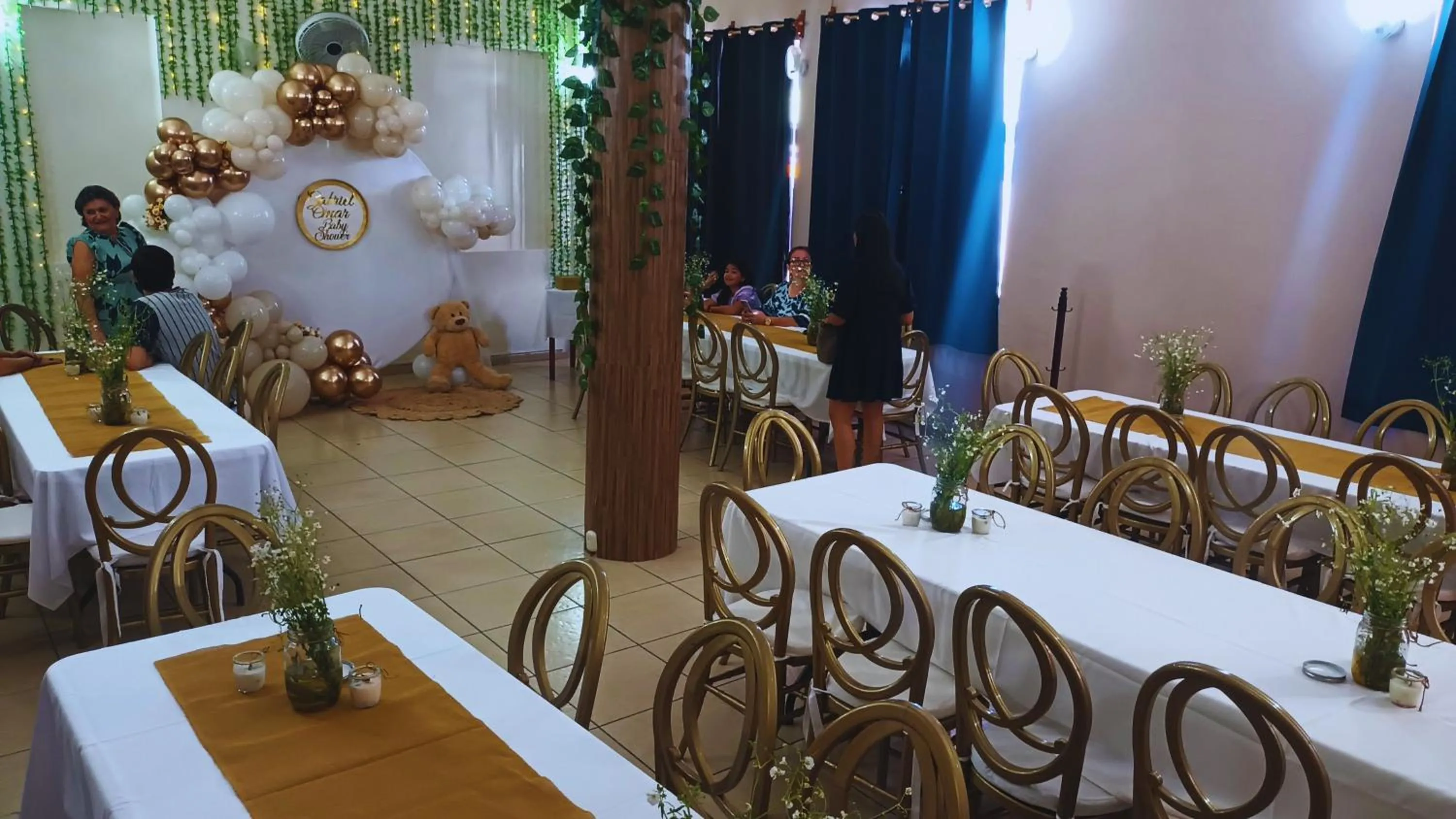 Lounge or bar in Hotel Cortaza Galería