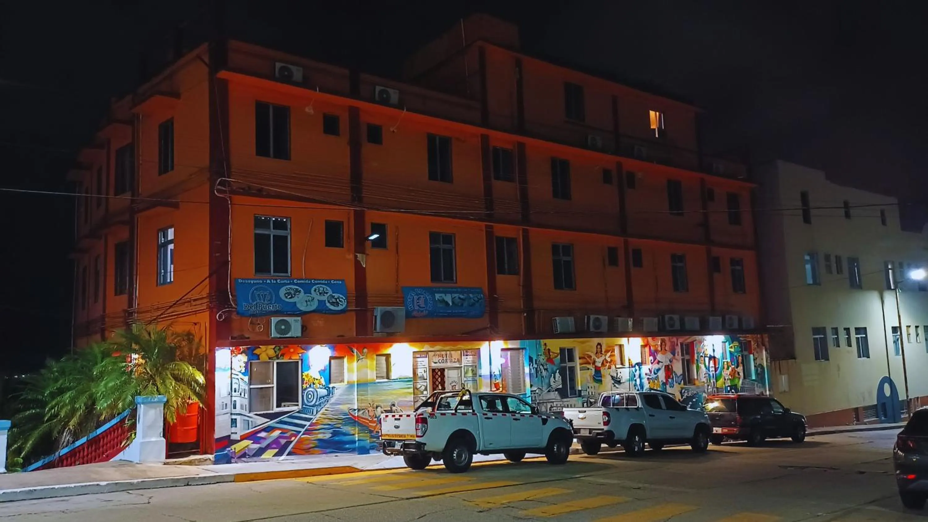 Facade/entrance in Hotel Cortaza Galería