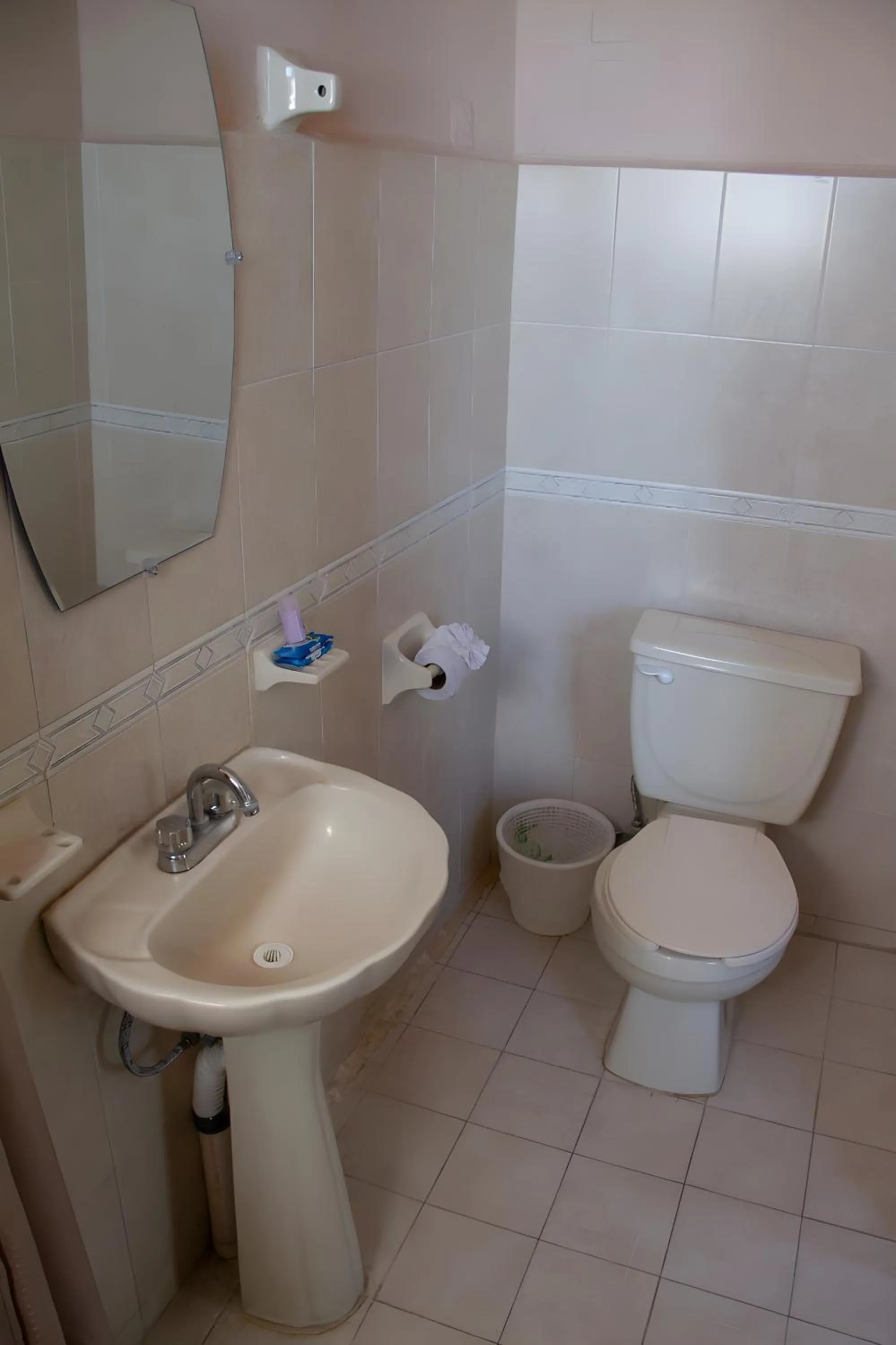 Bathroom in Hotel Cortaza Galería