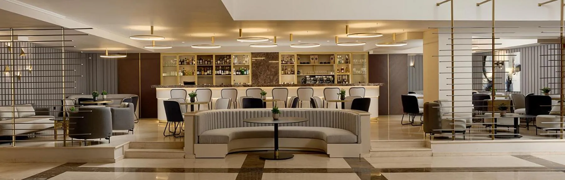 Lounge or bar in Grand Hotel Palace