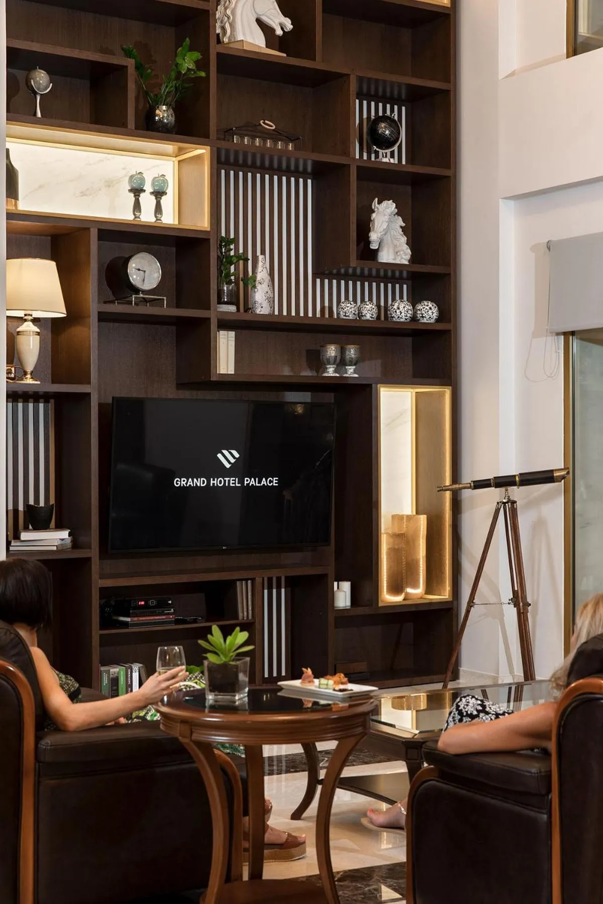 Communal lounge/ TV room in Grand Hotel Palace