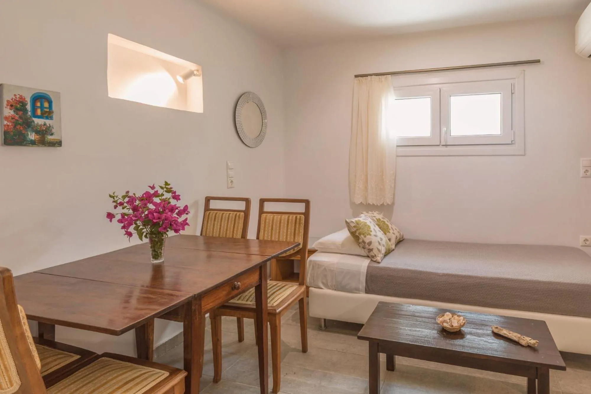 Photo of the whole room in Villa Konstantin Rooms & Suites