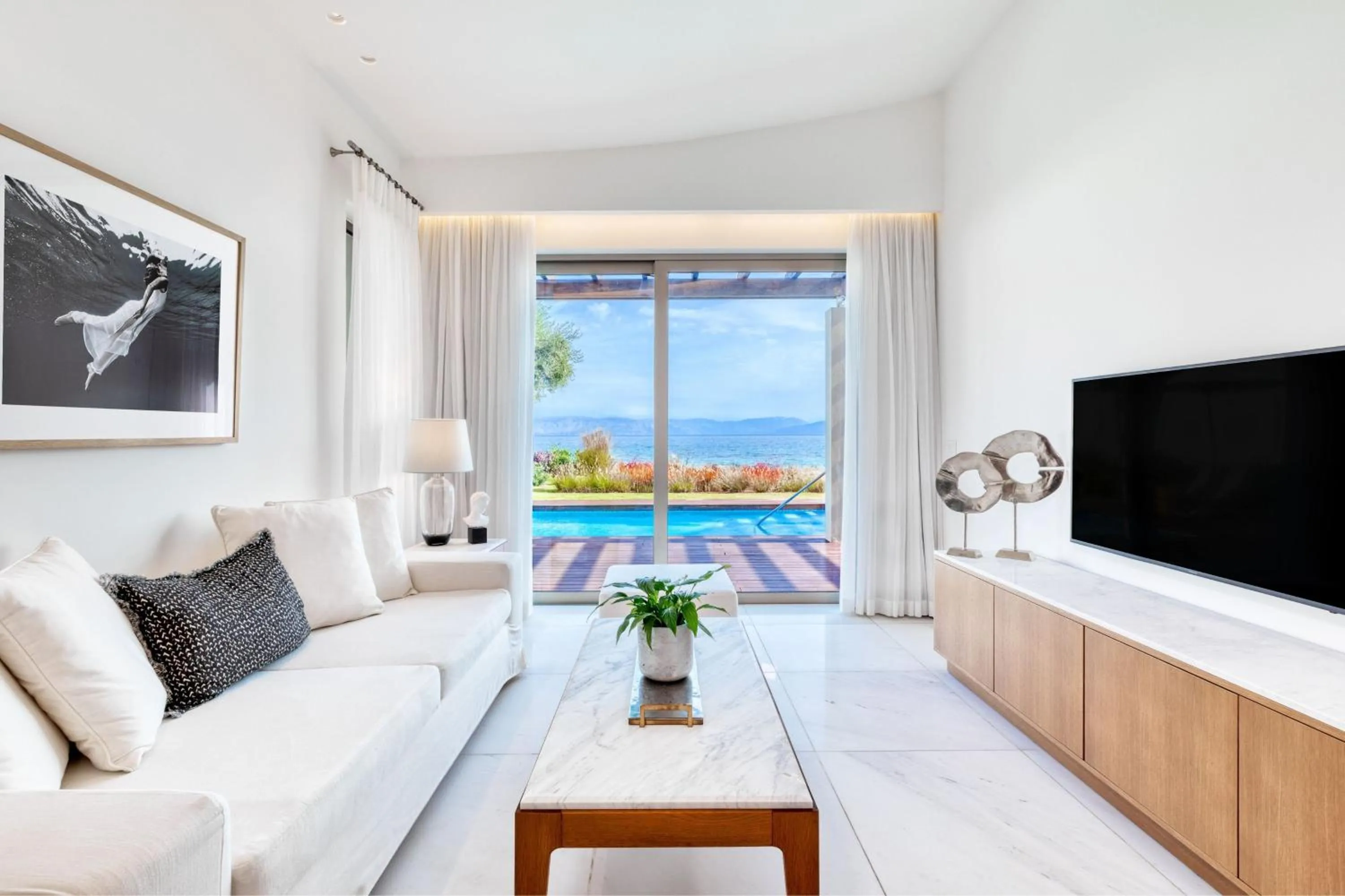 Living room in Domes Miramare, a Luxury Collection Resort, Corfu - Adults Only