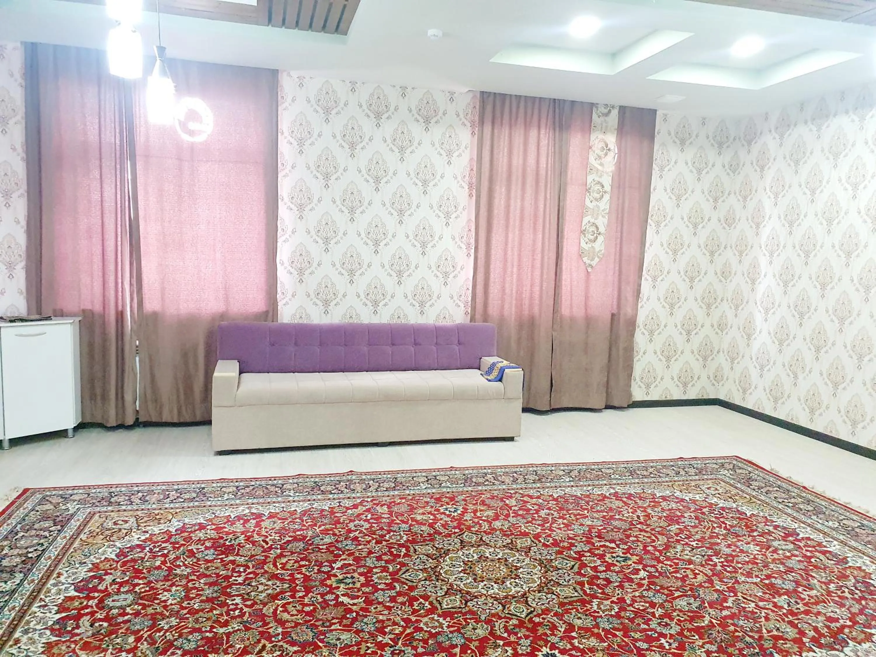 Living room in Qamar Hotel
