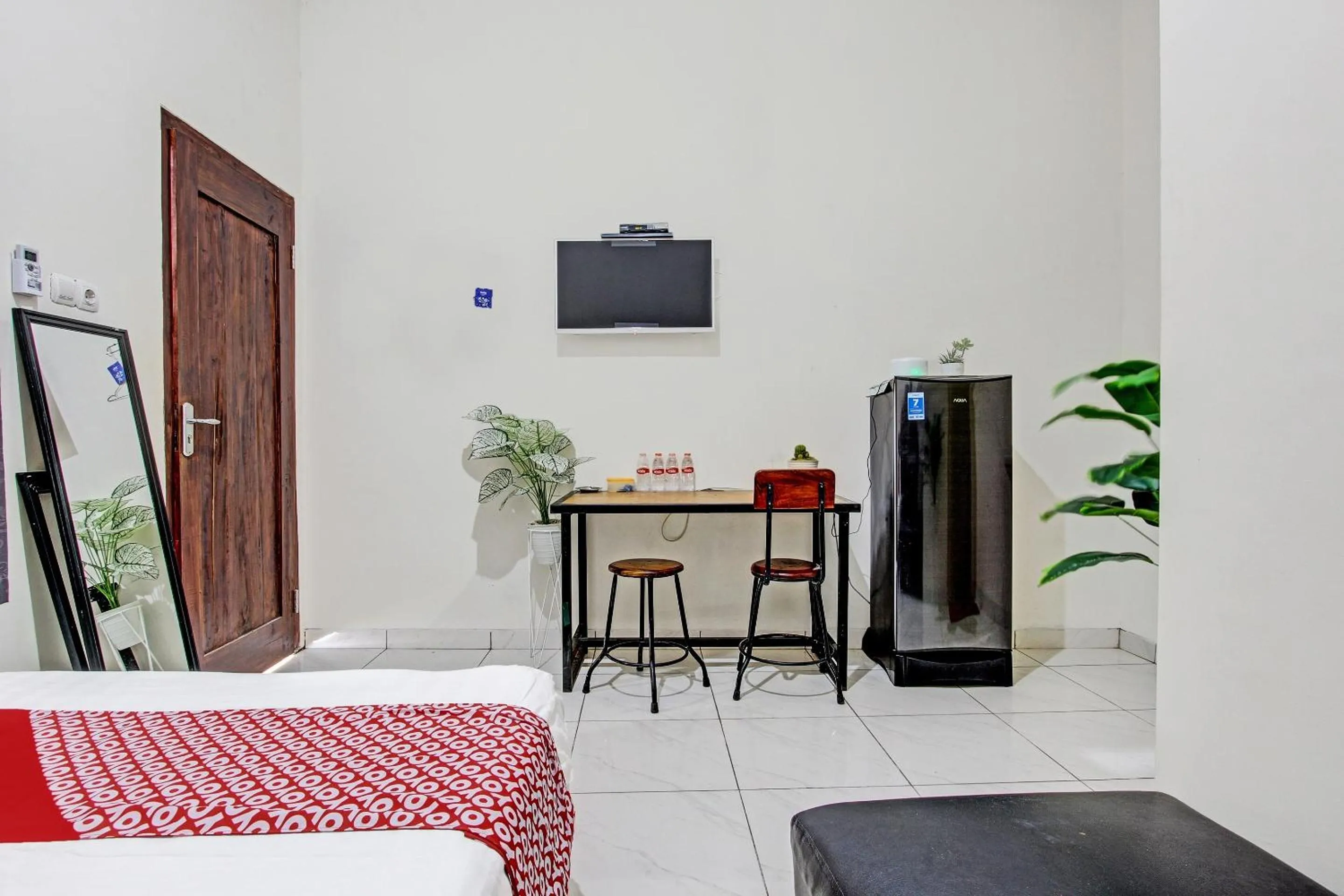 Bedroom, Bed in OYO Life 92184 Mr Brown Homestay