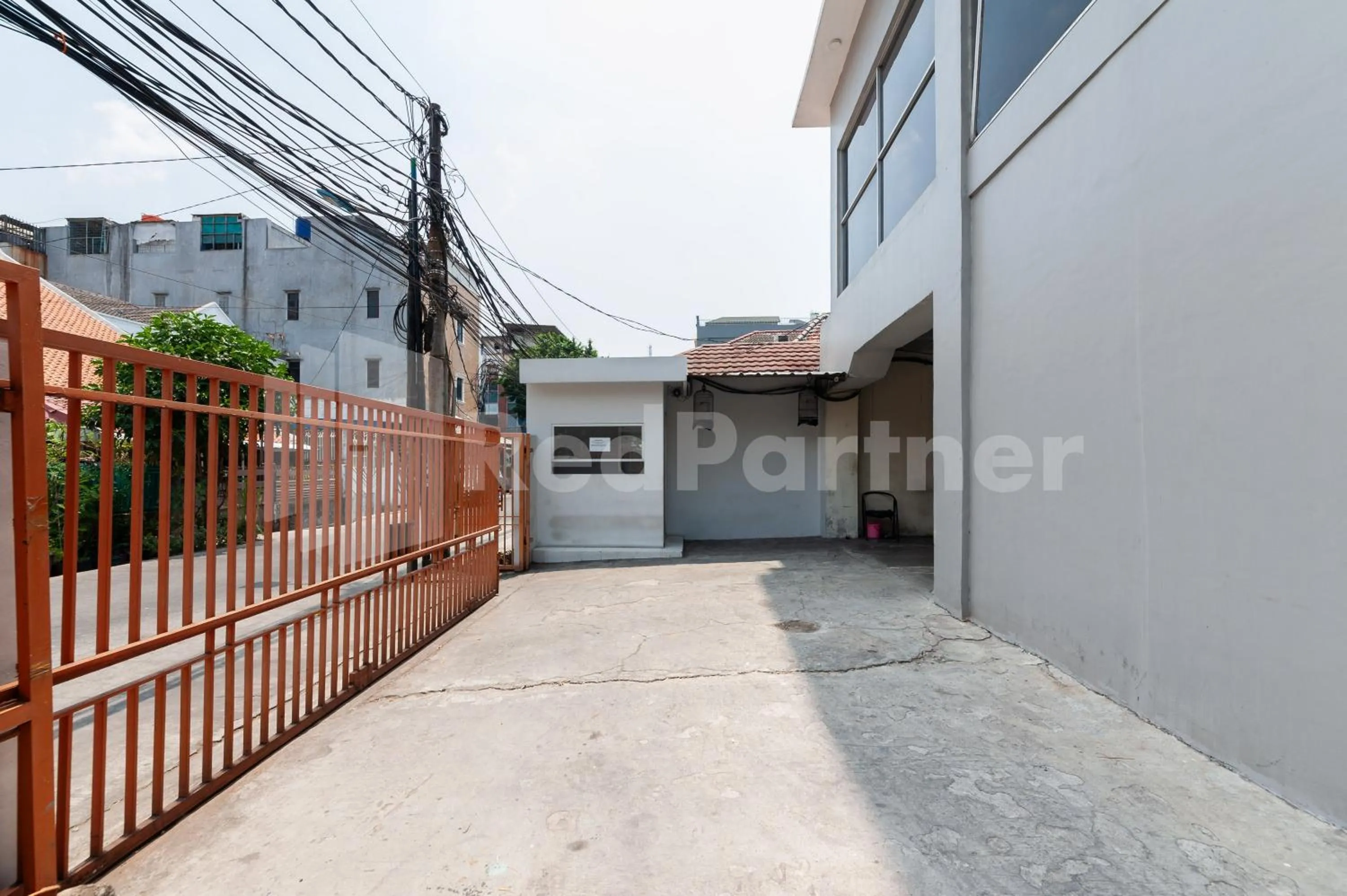 Property building in Orange Garden 47 Mitra RedDoorz