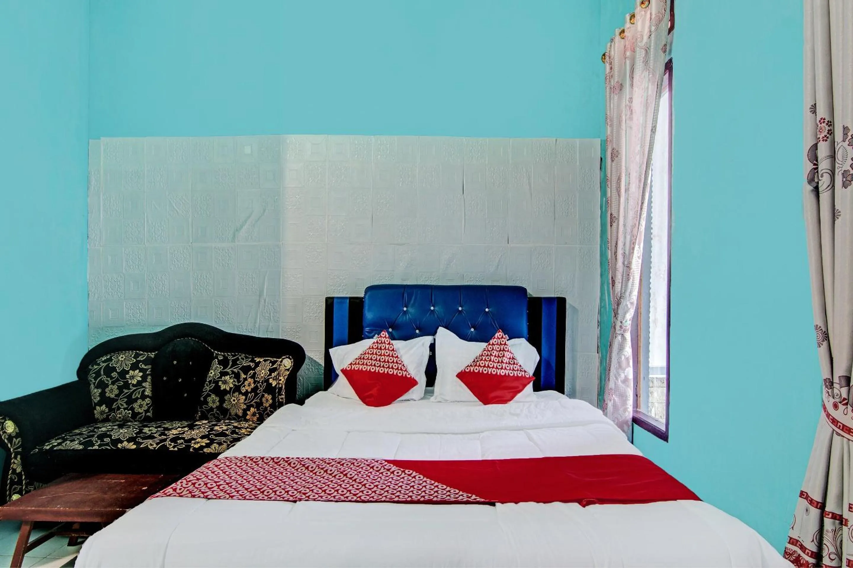 Bedroom, Bed in Hotel O Wisma Cendana Syariah Near PASAR FLAMBOYAN