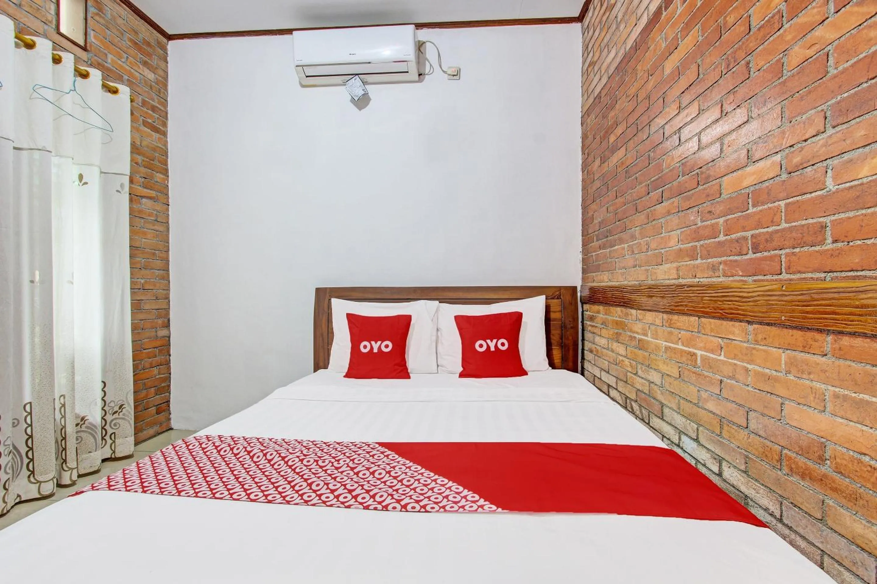 Bedroom, Bed in Hotel O Nayo Homestay Syariah