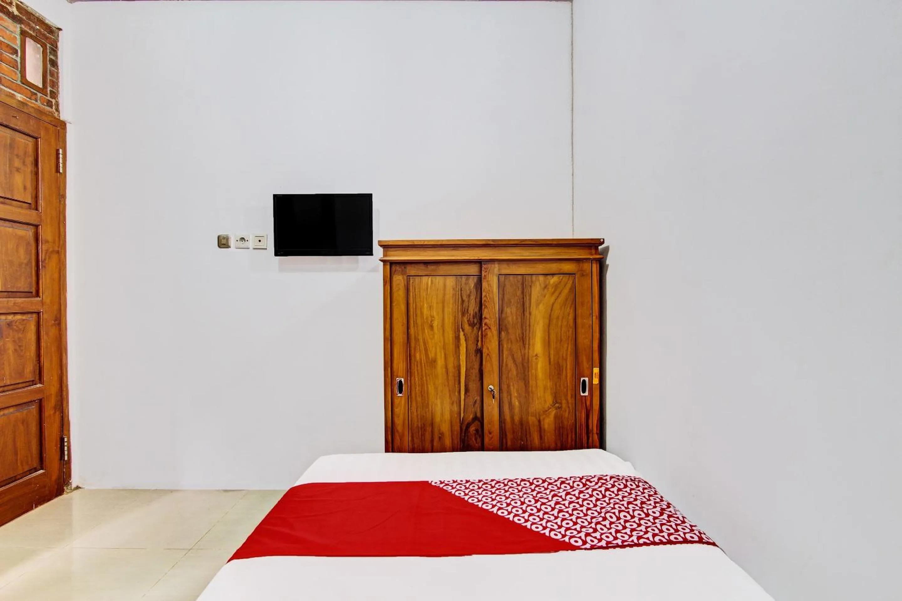 Bedroom, Bed in Hotel O Nayo Homestay Syariah