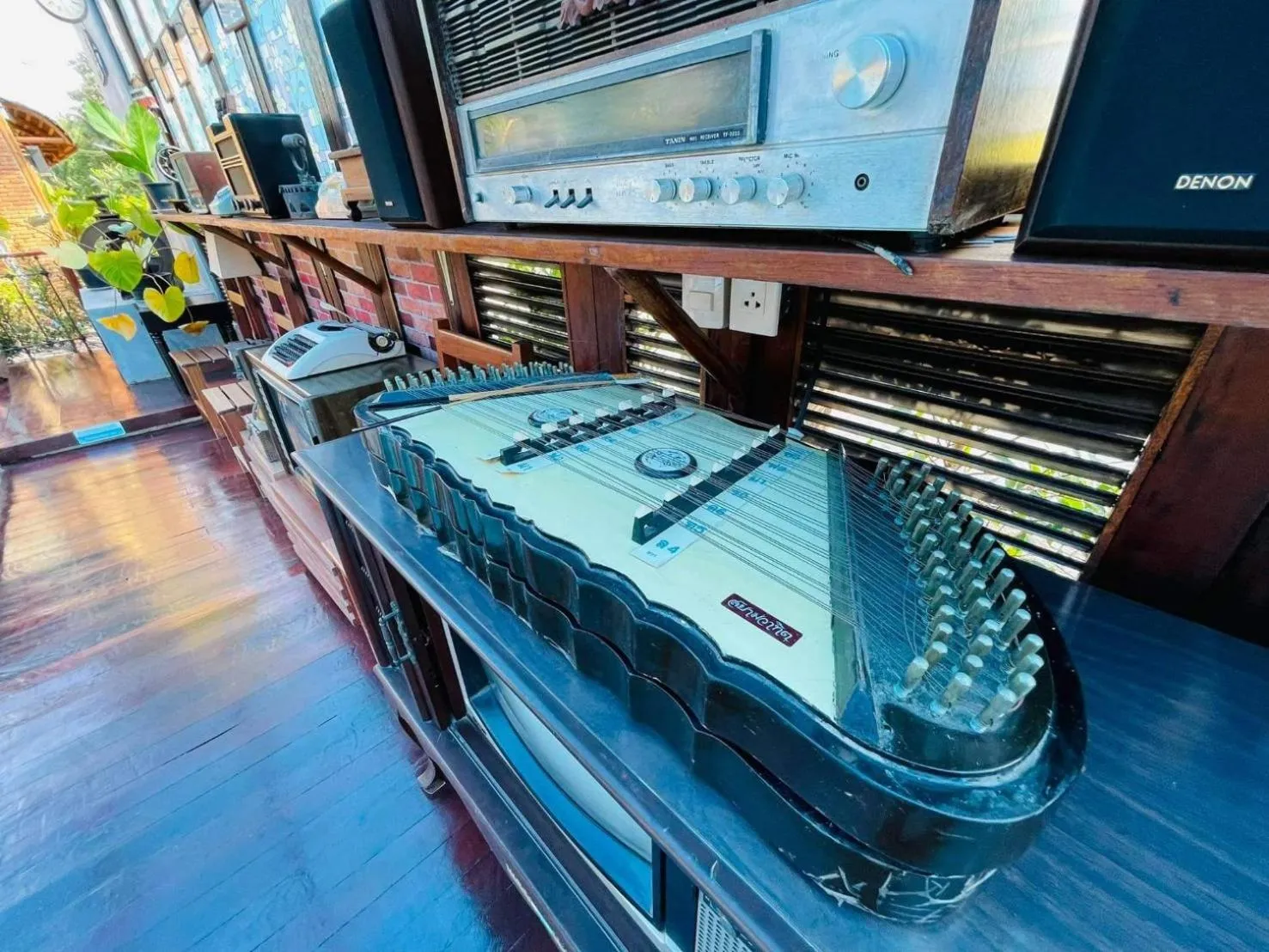 Communal lounge/ TV room in Plaiphu Pool Villas