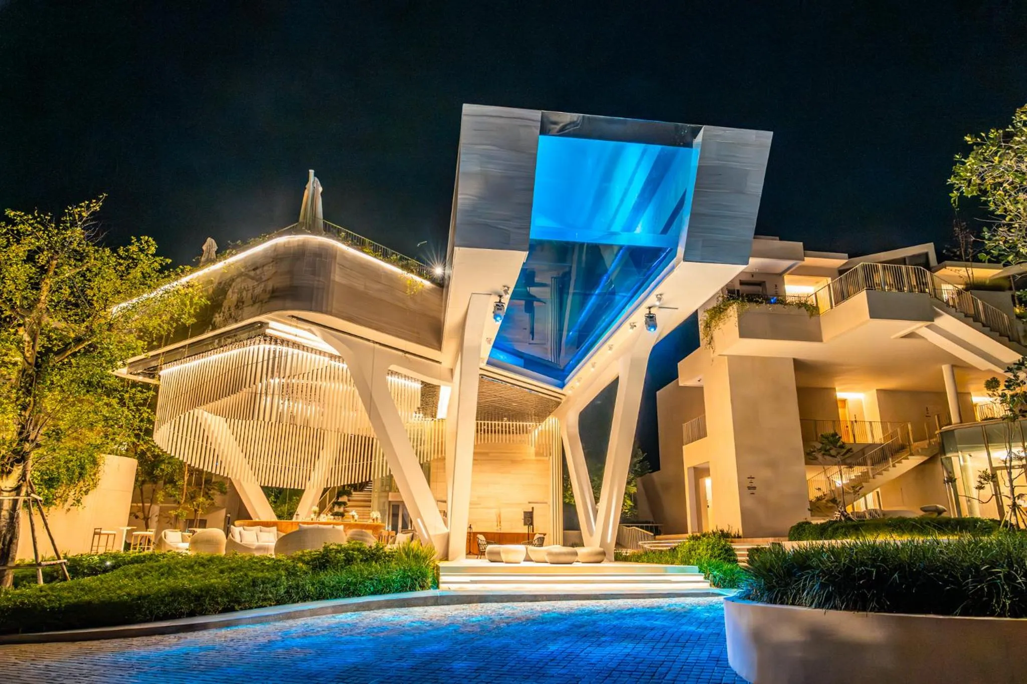 Swimming pool in Hotel MYS Khao Yai