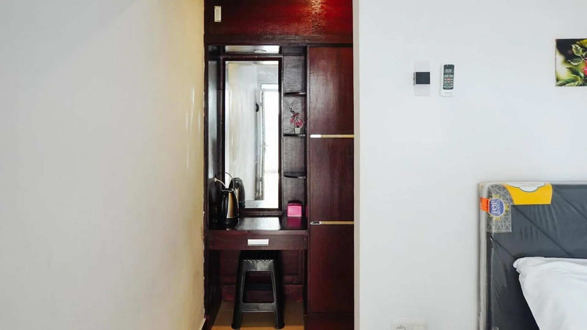 RedDoorz Syariah near RSUD Mataram Lombok 2