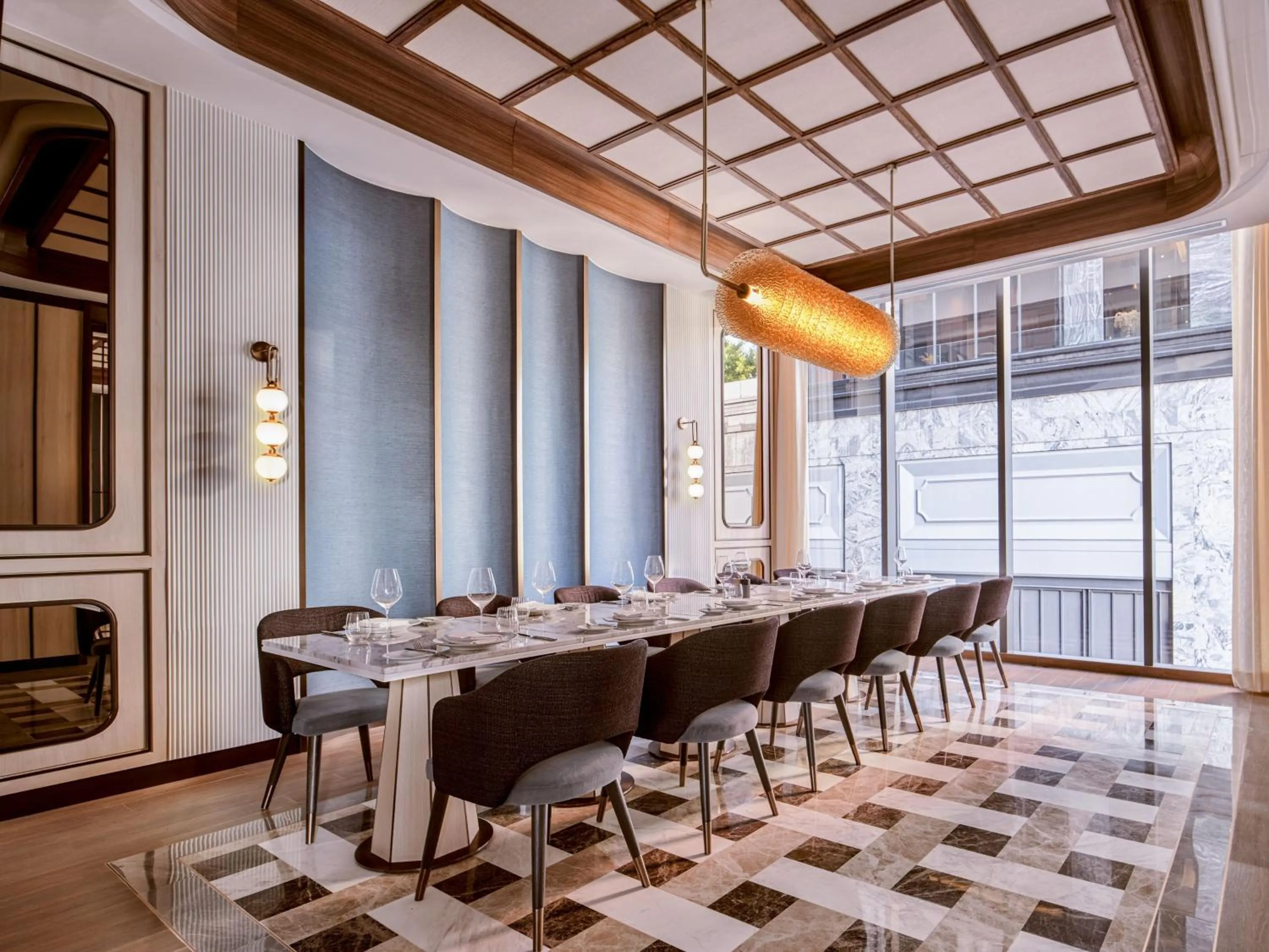 Restaurant/places to eat in InterContinental Bangkok Sukhumvit by IHG