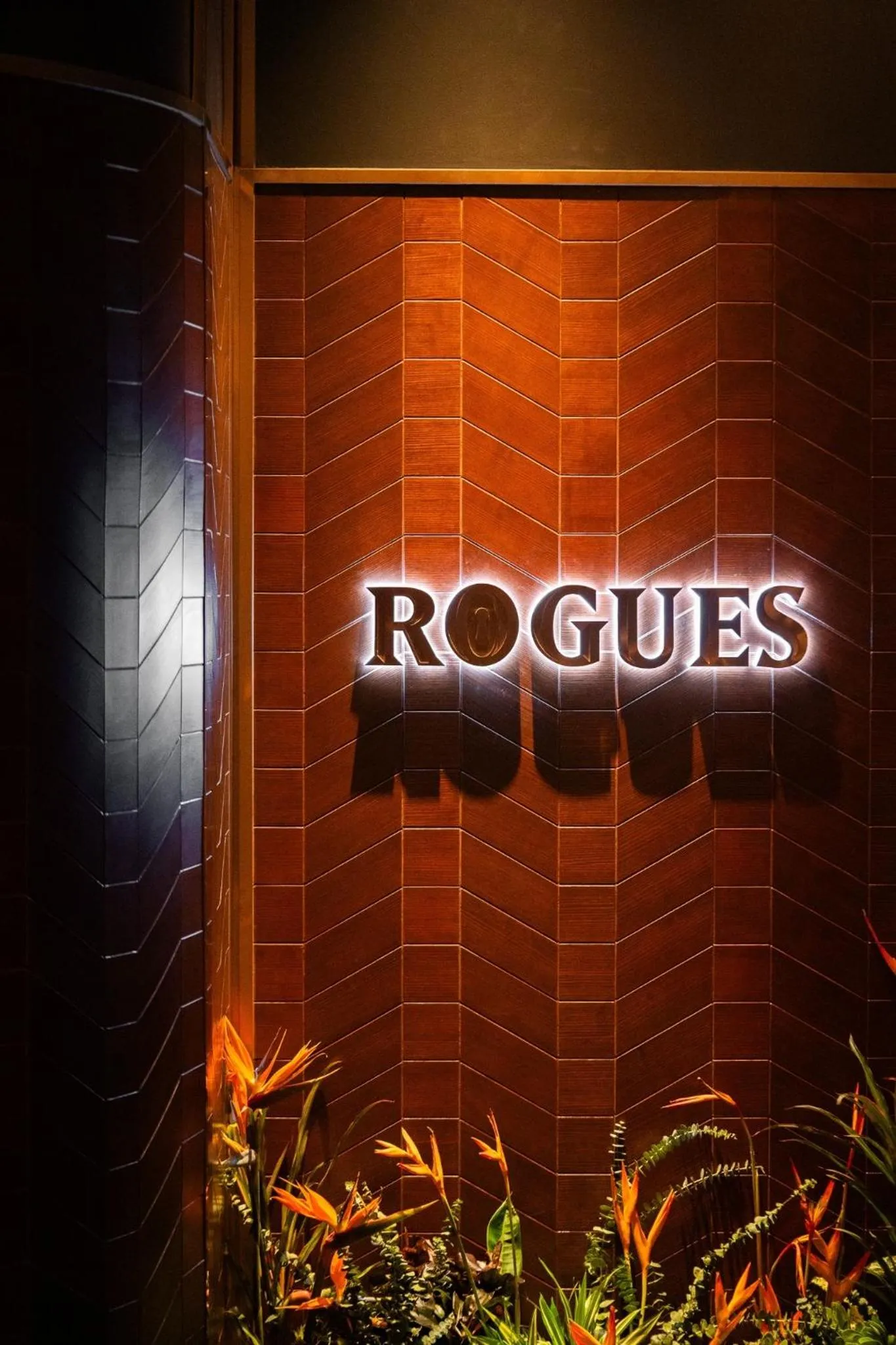 Restaurant/places to eat in InterContinental Bangkok Sukhumvit by IHG