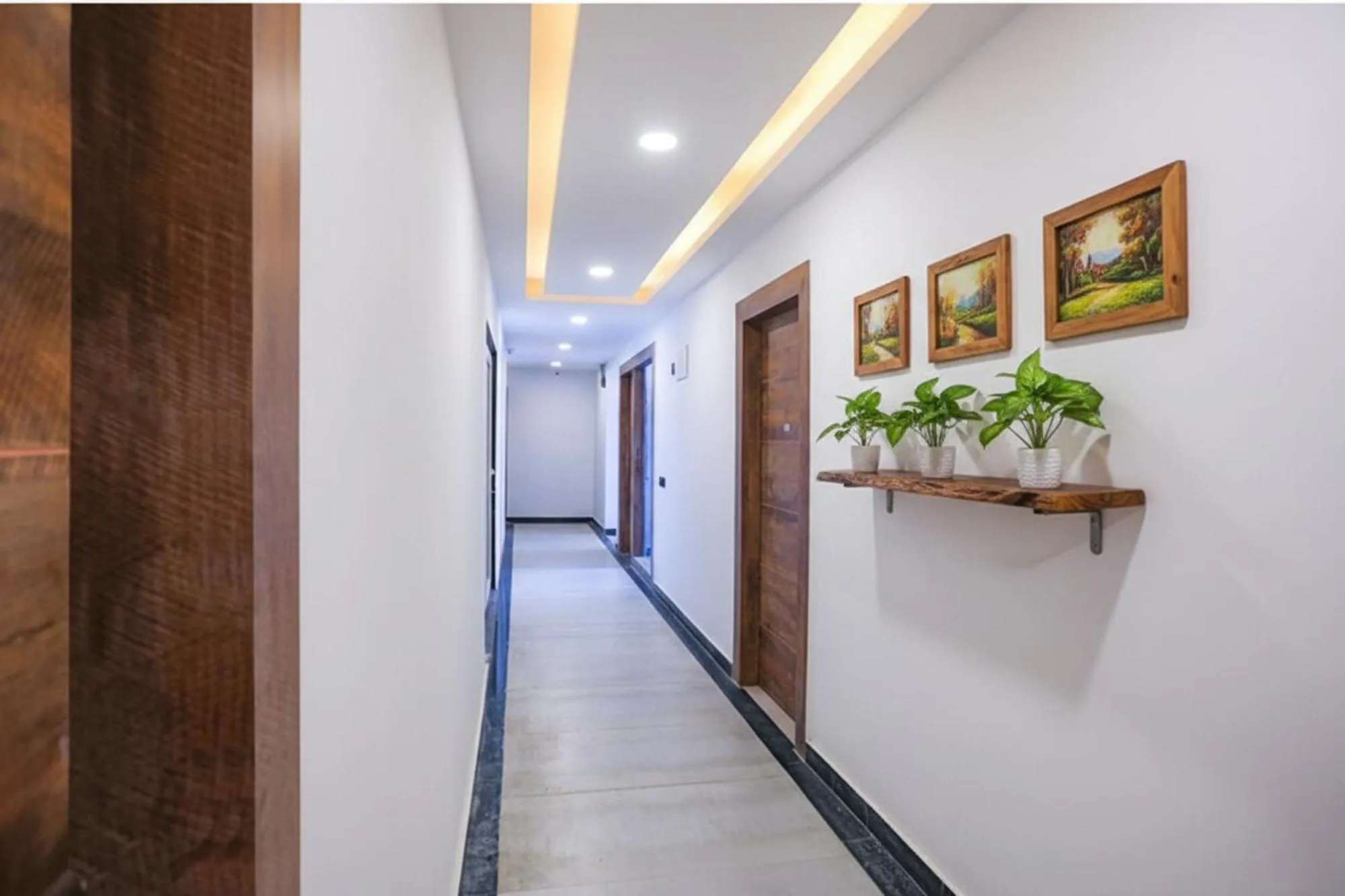 Lobby or reception in FabExpress F9 Noida Sector 27