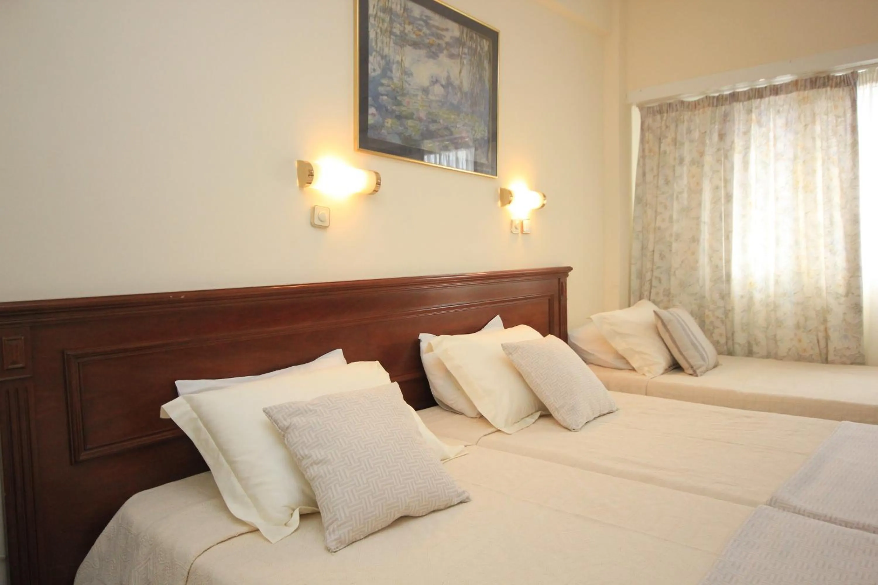 Bed in Hellinis Hotel