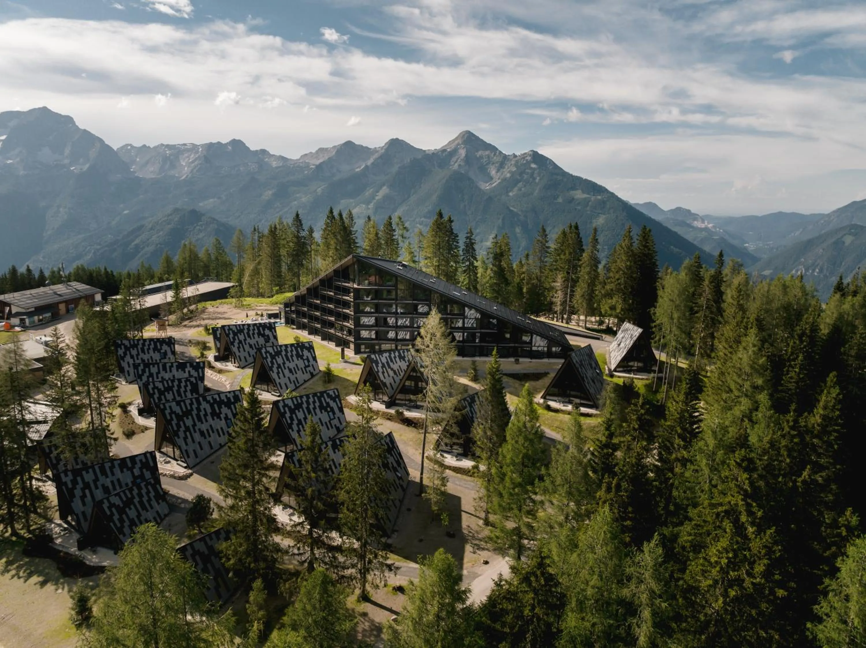 Property building in TRIFORÊT alpin resort