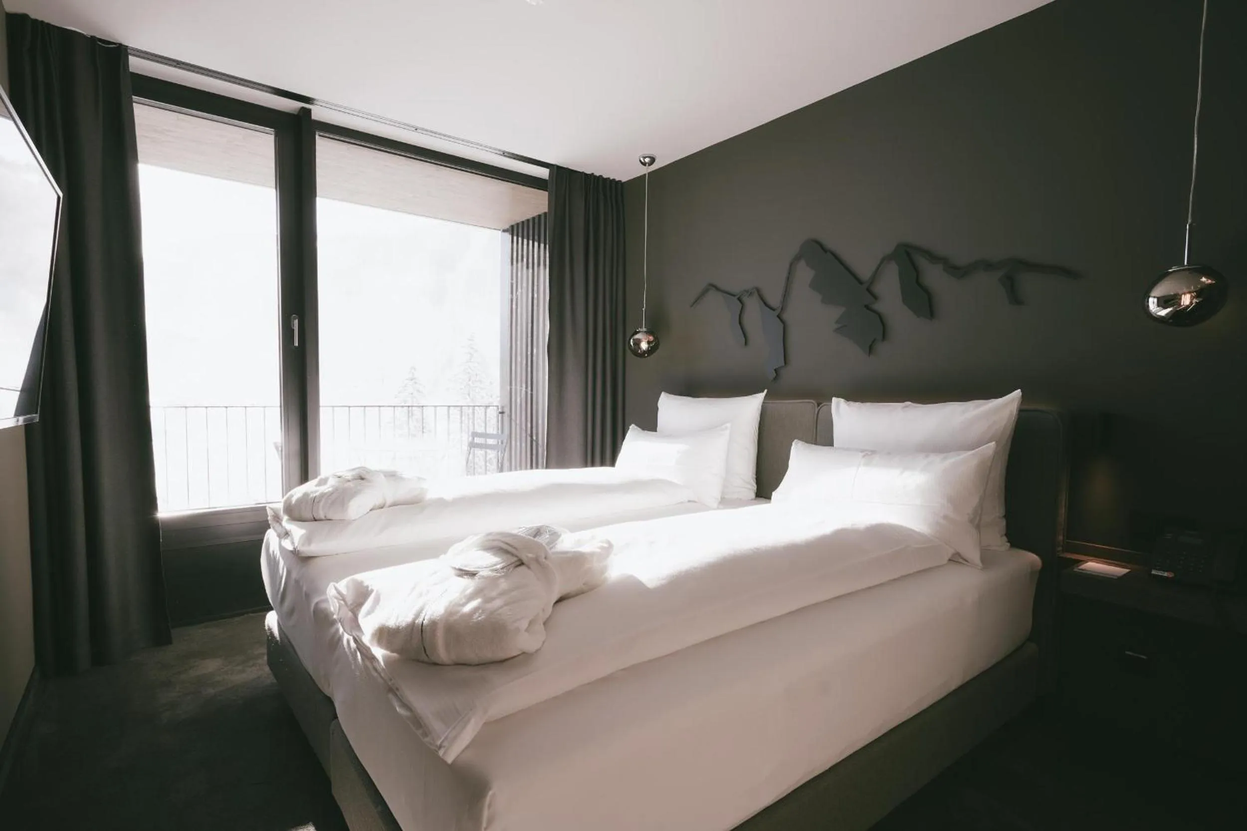 Photo of the whole room, Bed in TRIFORÊT alpin resort