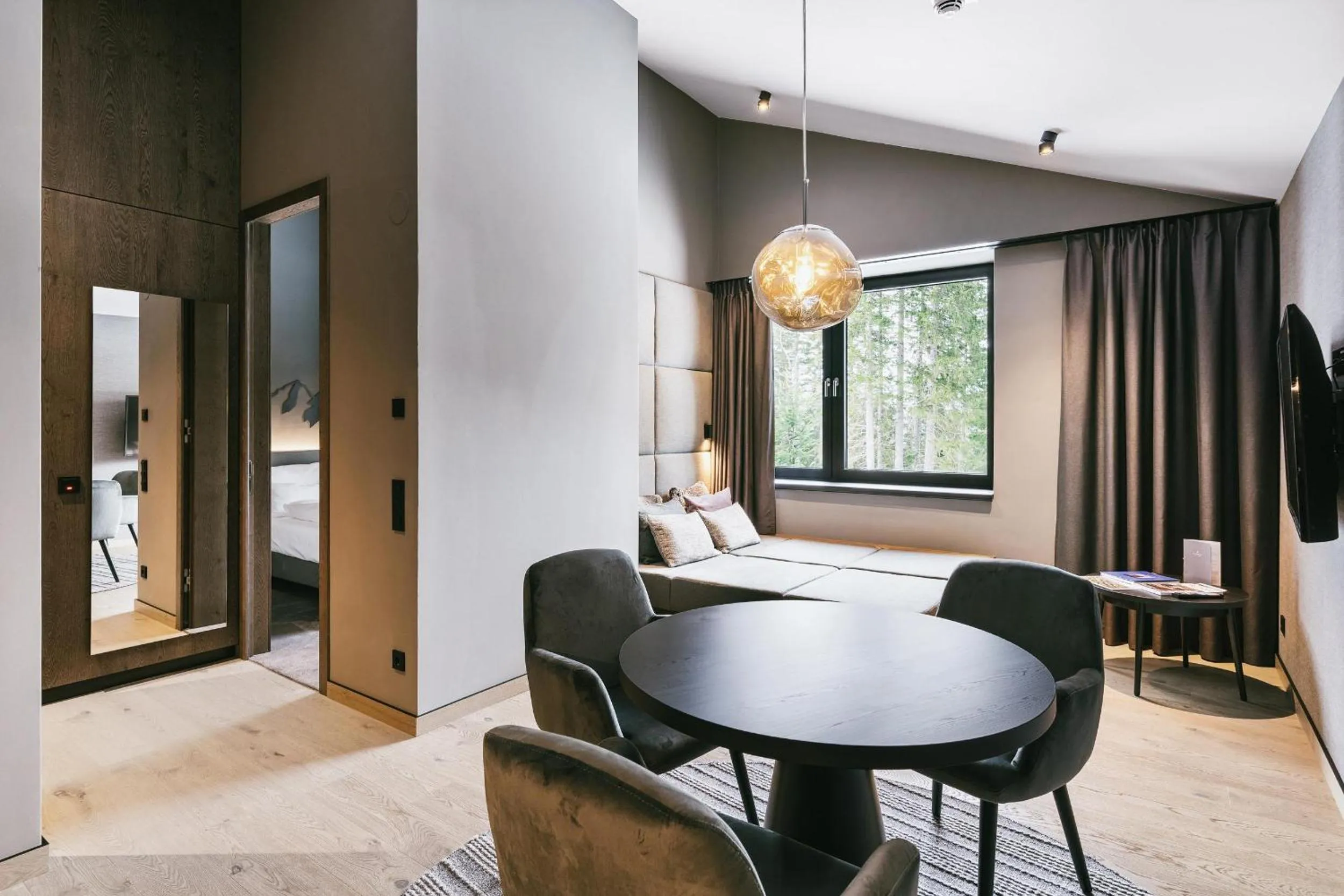 Photo of the whole room in TRIFORÊT alpin resort