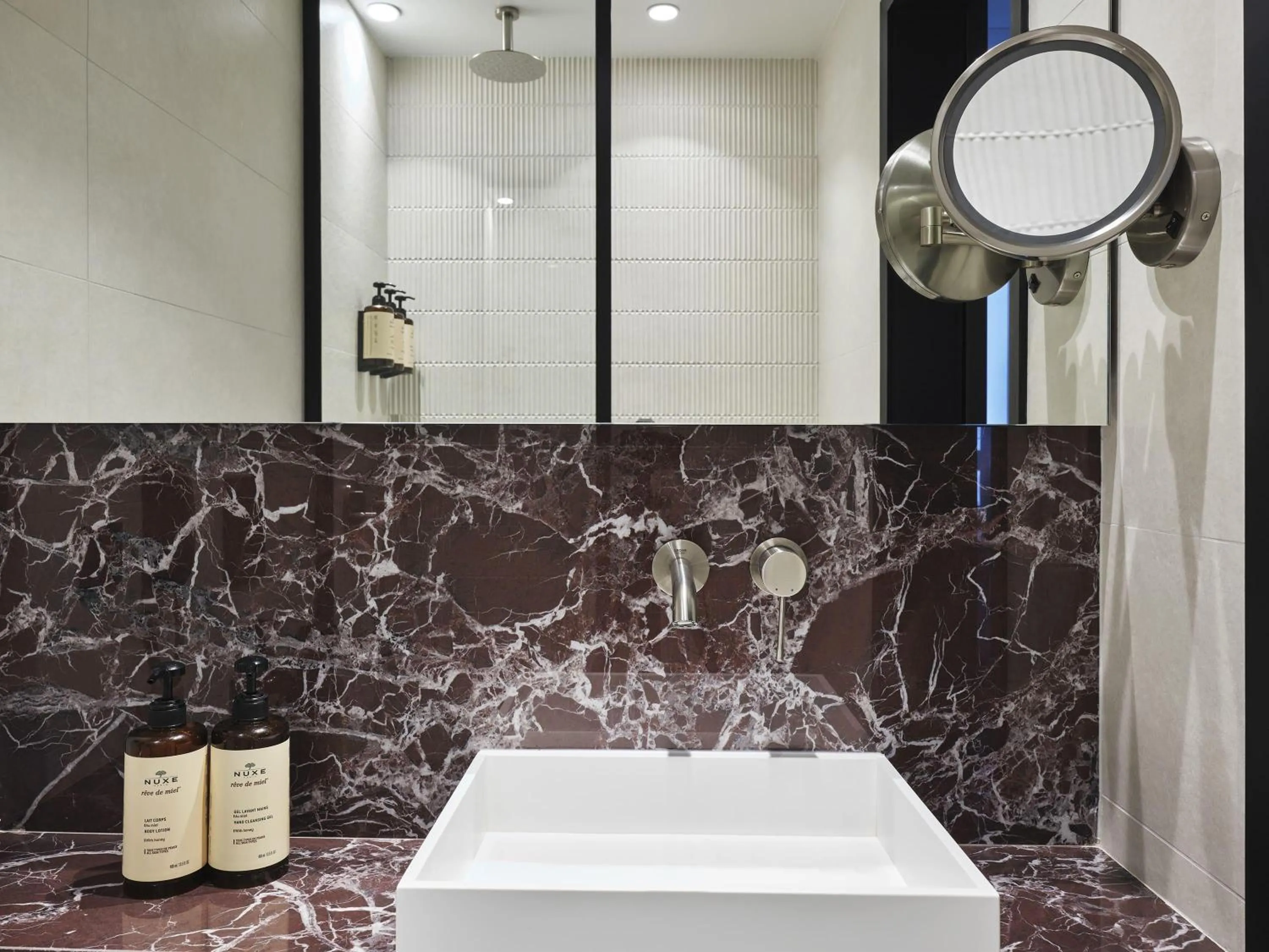 Bathroom in Electra Rhythm Athens