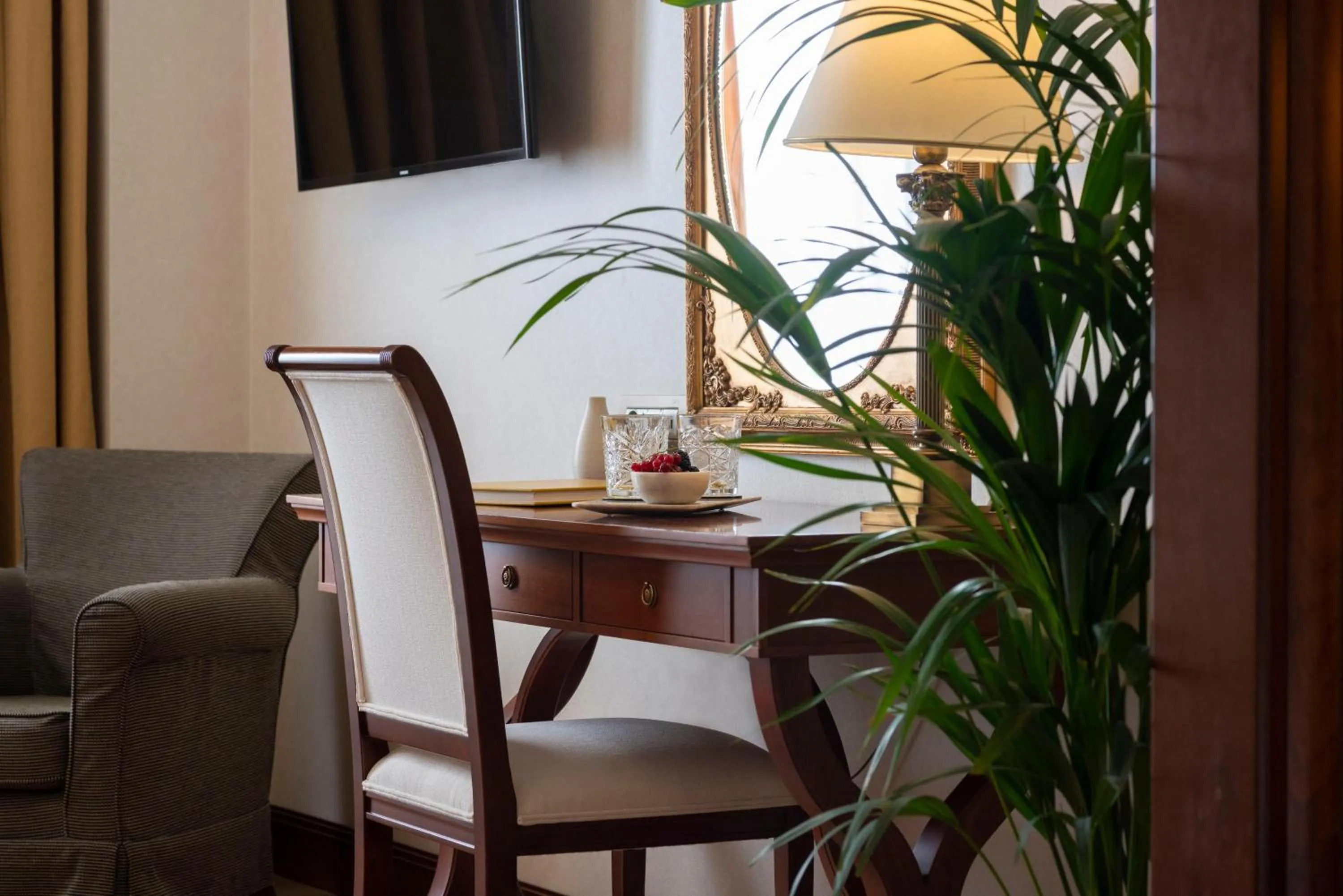 Photo of the whole room in Electra Palace Athens