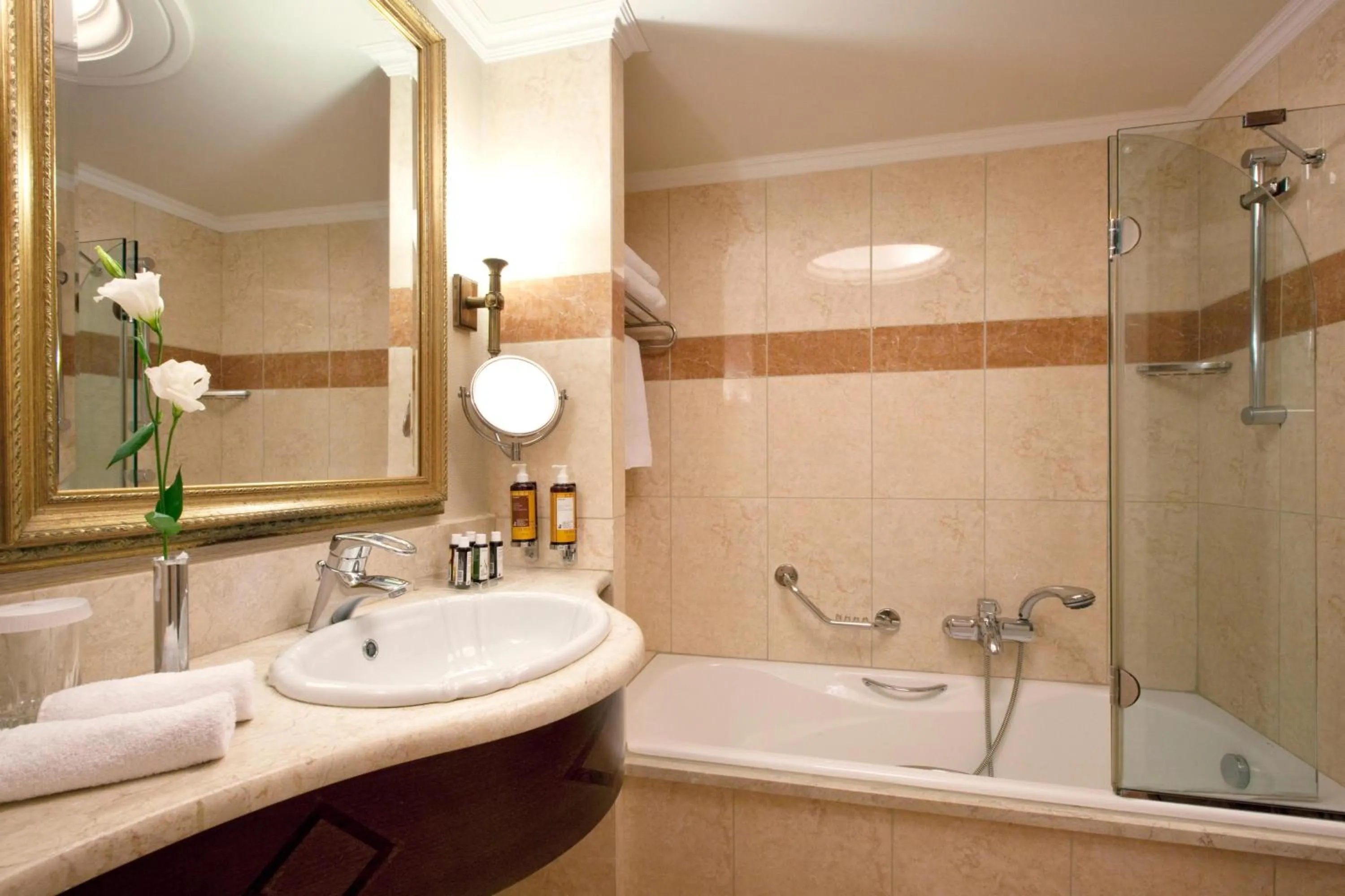 Bathroom in Electra Palace Athens