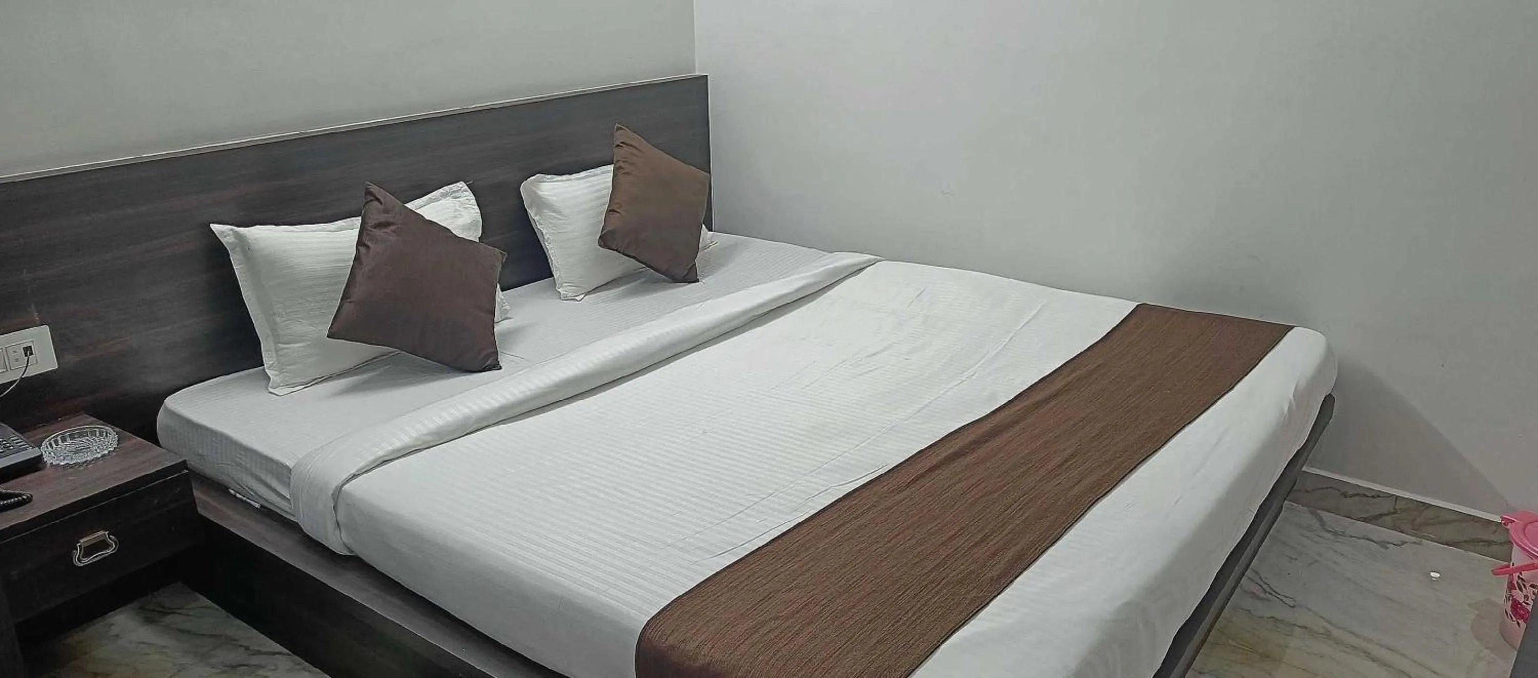 Bedroom in Super Hotel O Royal Inn