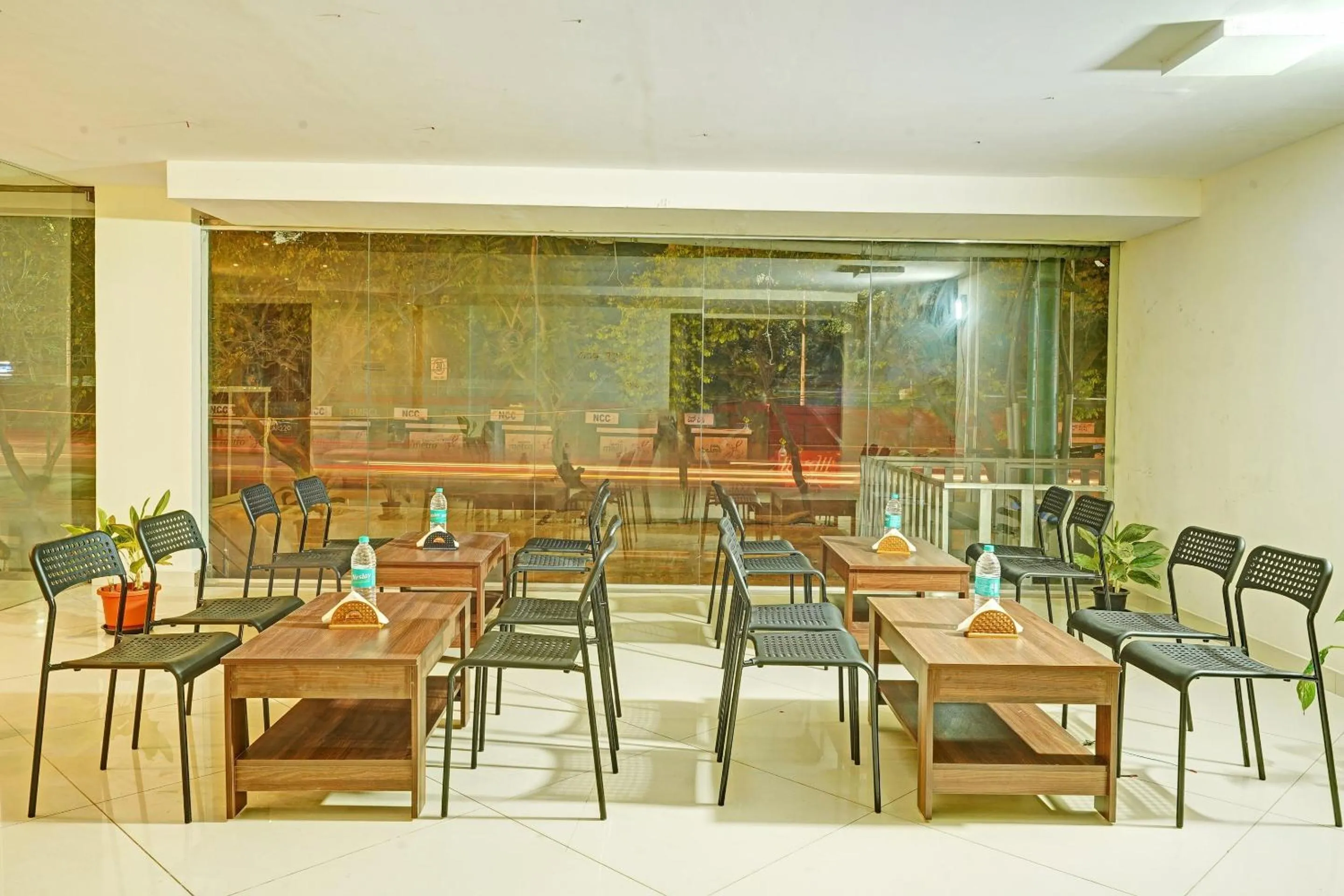 Restaurant/places to eat in HOTEL O SHREYAS SHACK