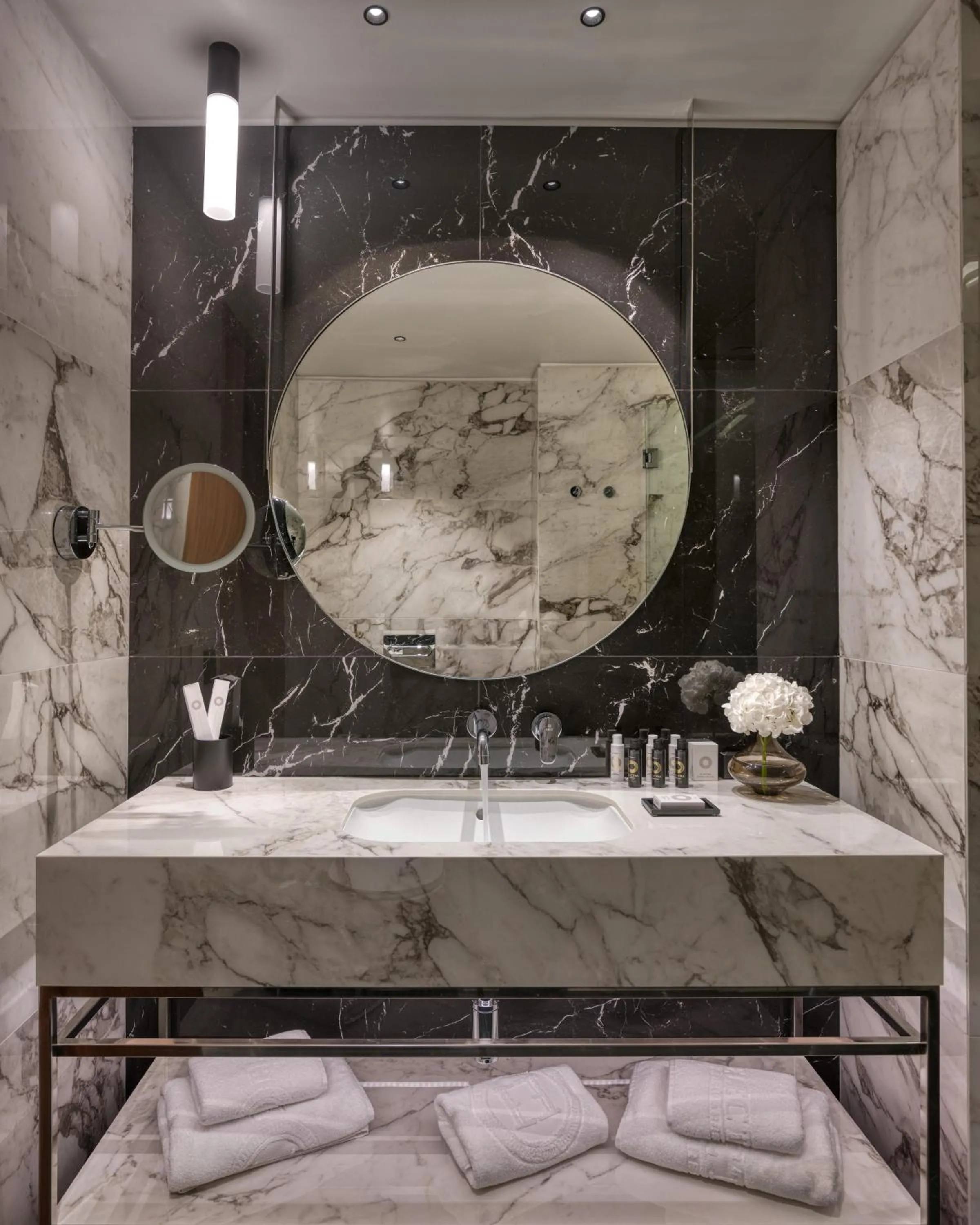 Bathroom in Electra Palace Thessaloniki