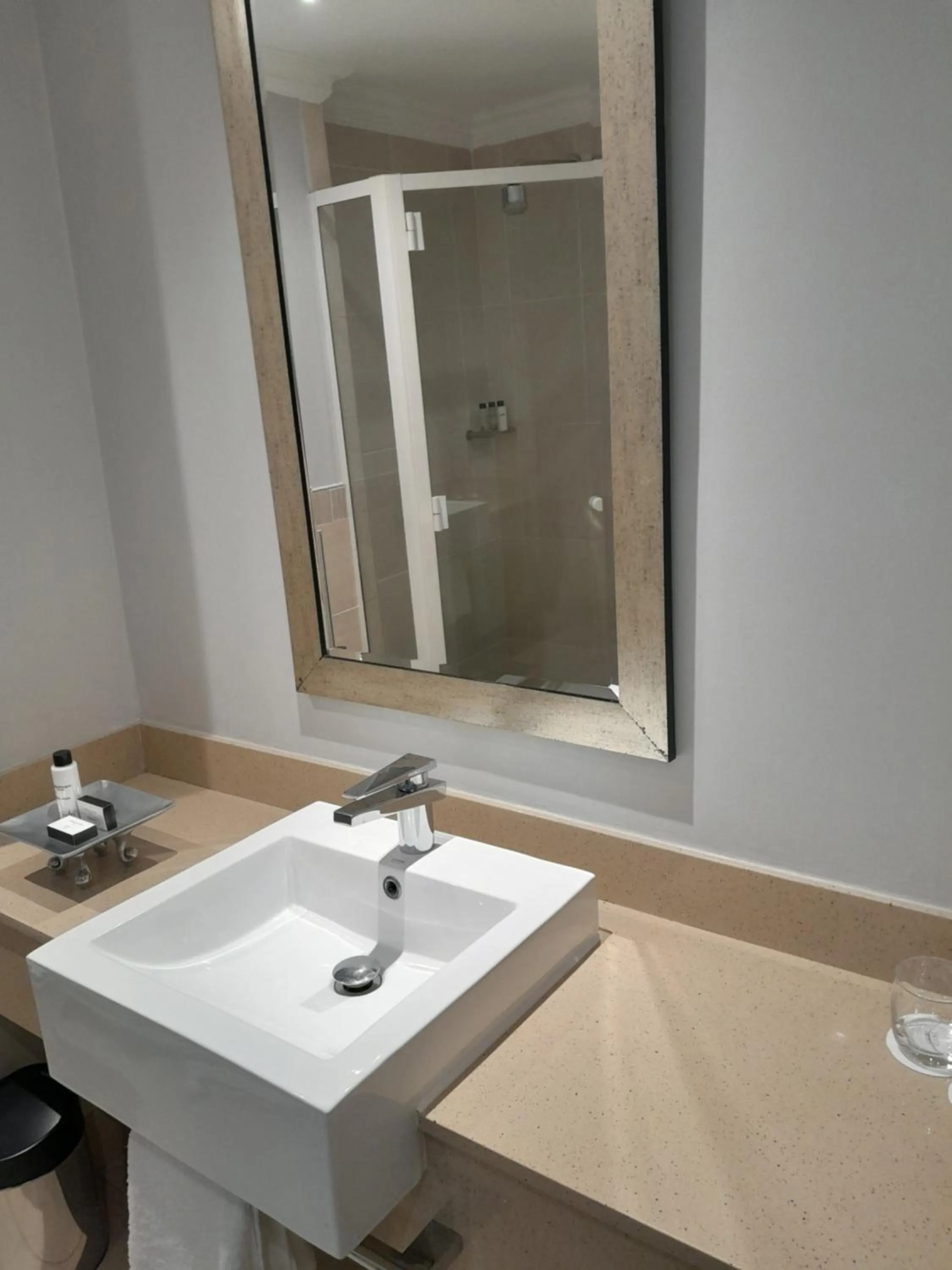 Bathroom in Golden Horse Hotel