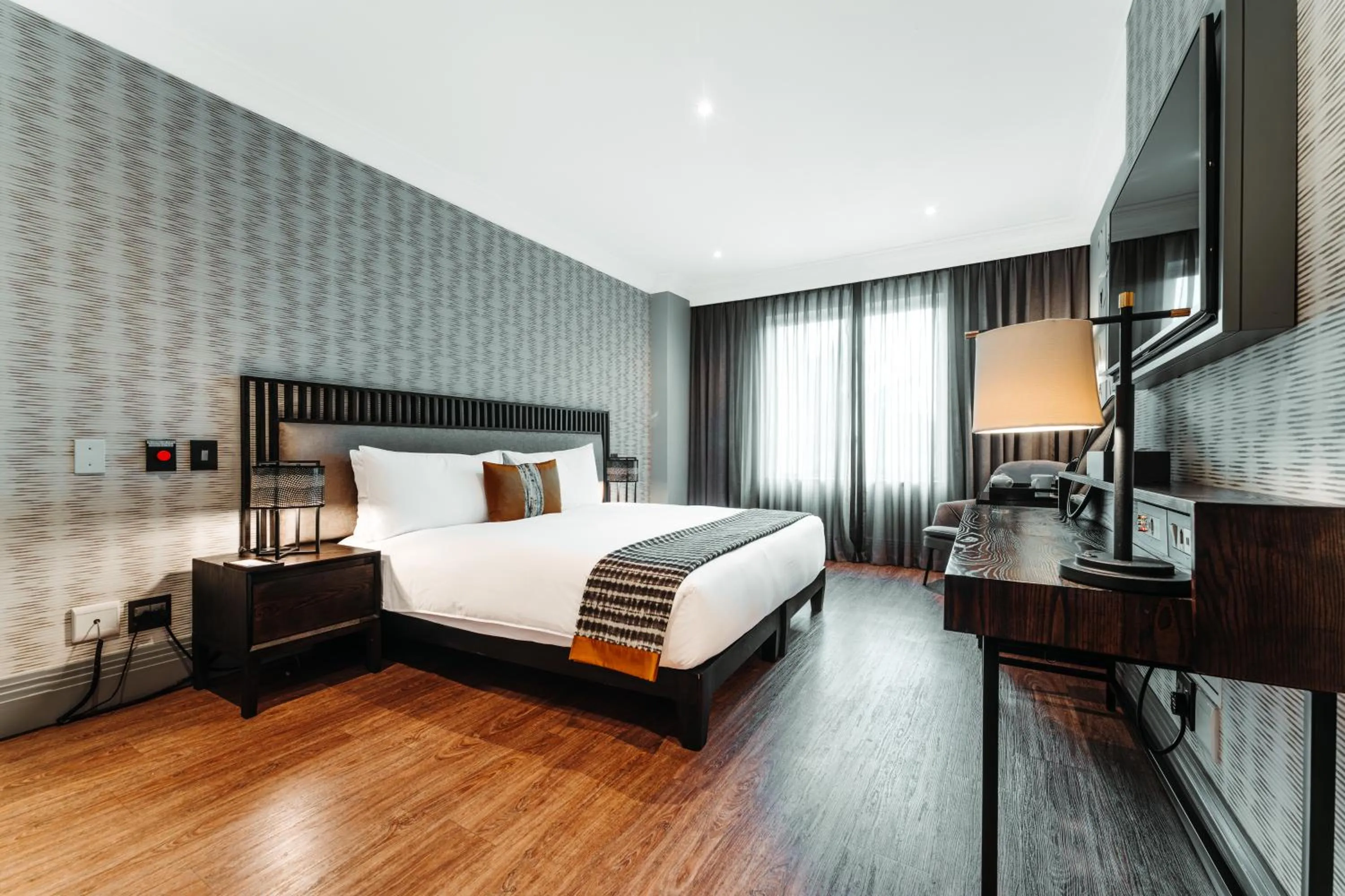 Photo of the whole room, Bed in Golden Horse Hotel