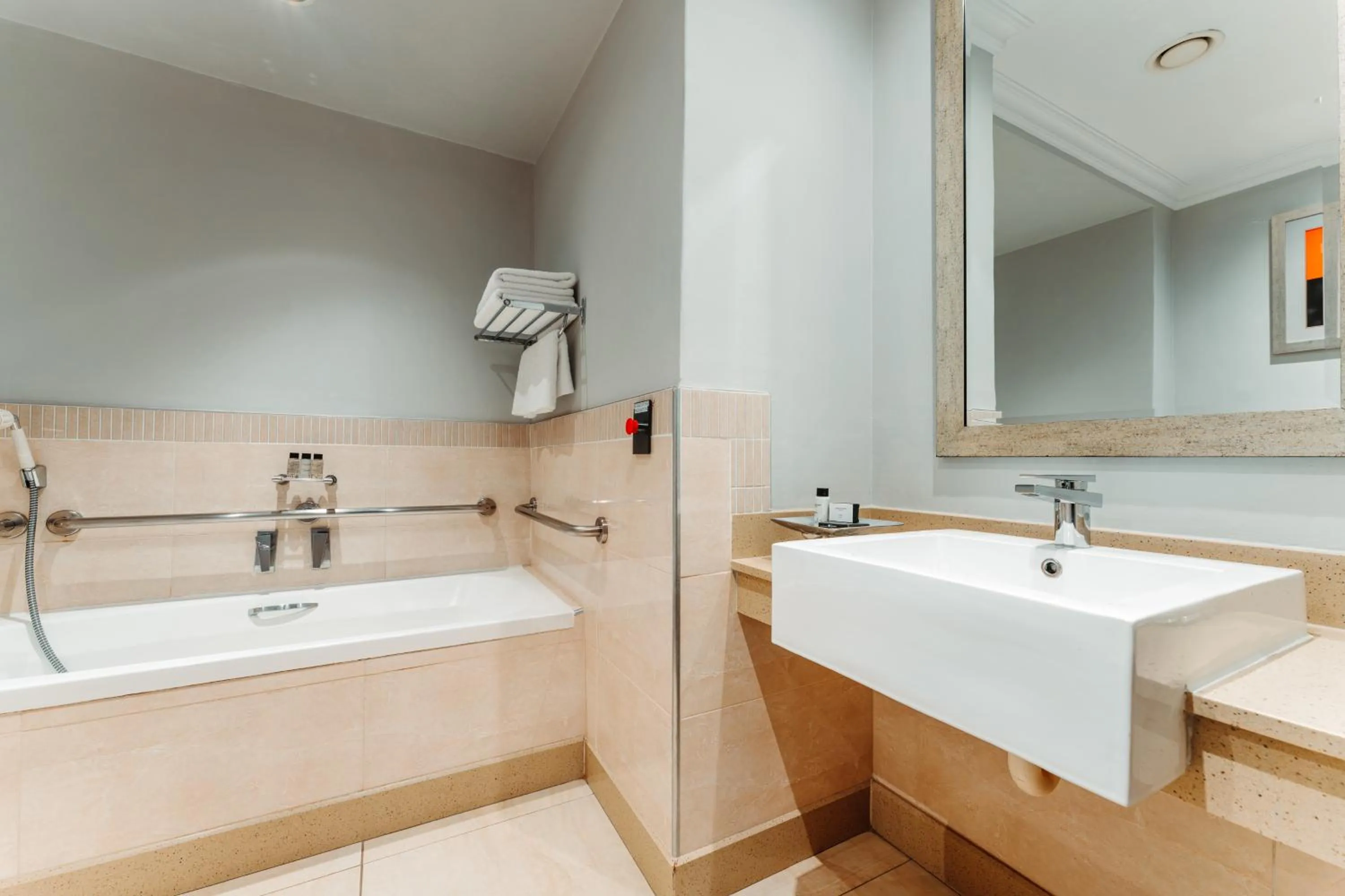 Bathroom in Golden Horse Hotel