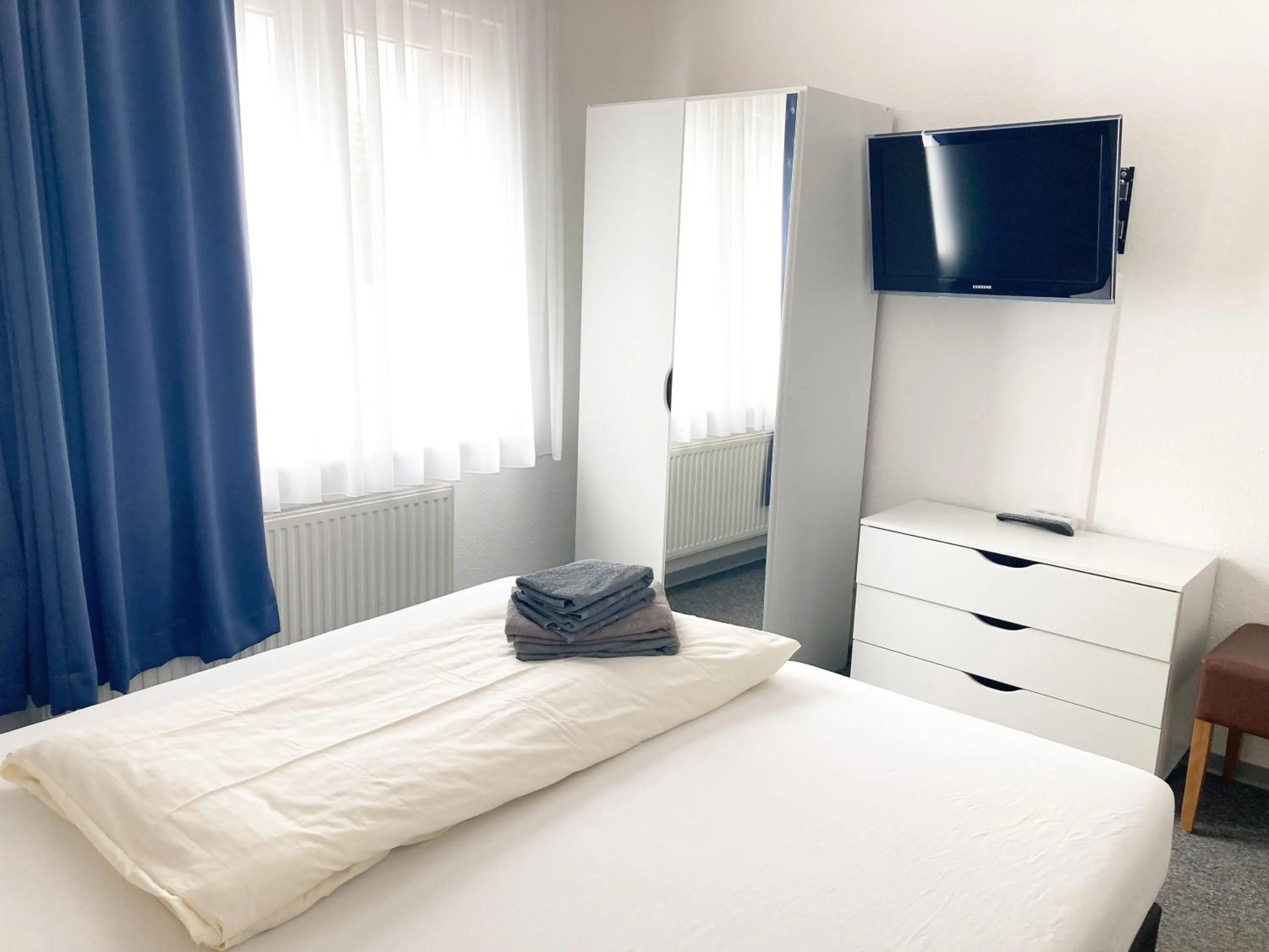 Photo of the whole room, Bed in Haus Hanseatic