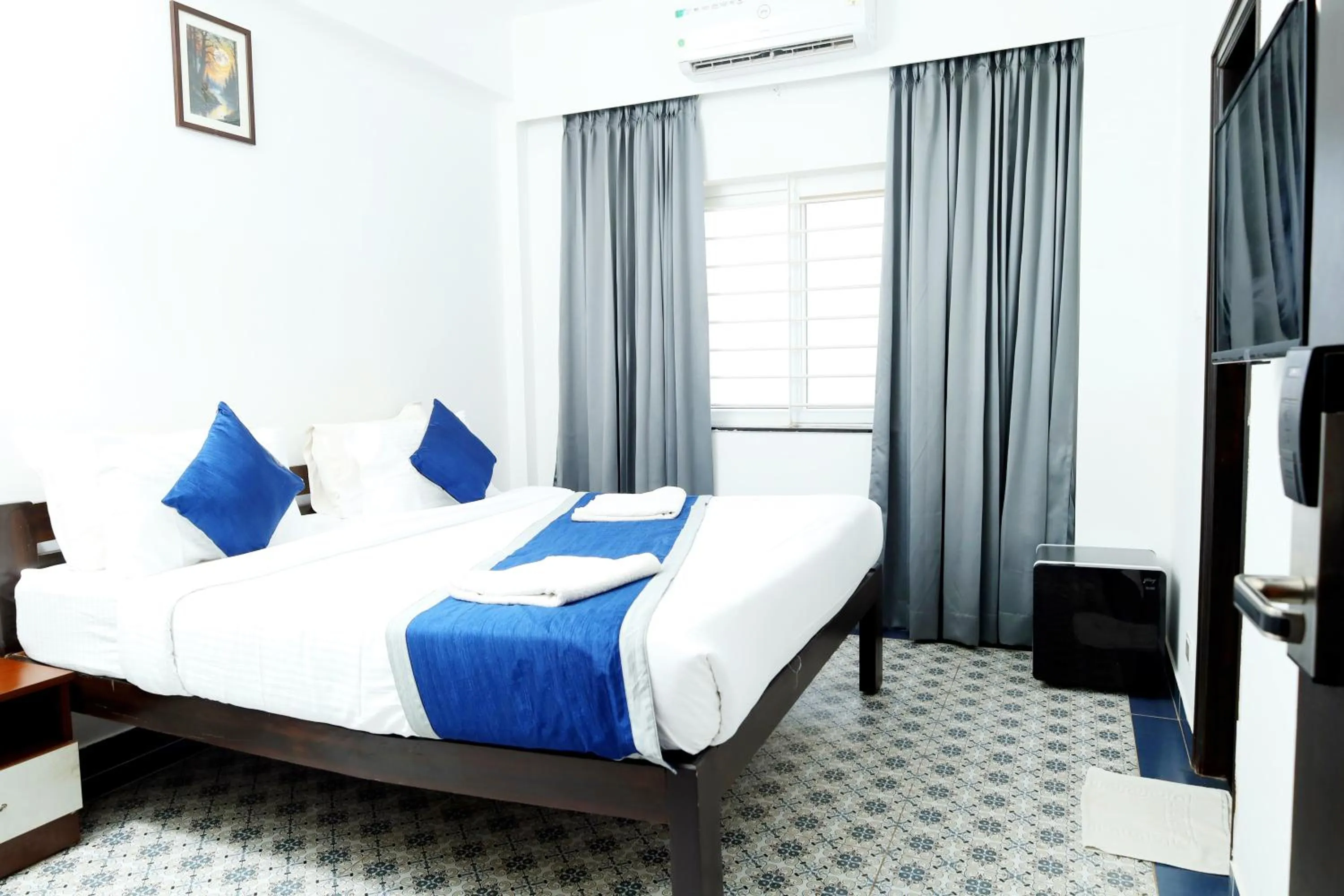 Bed in Felix Inn - Manyata Tech Park