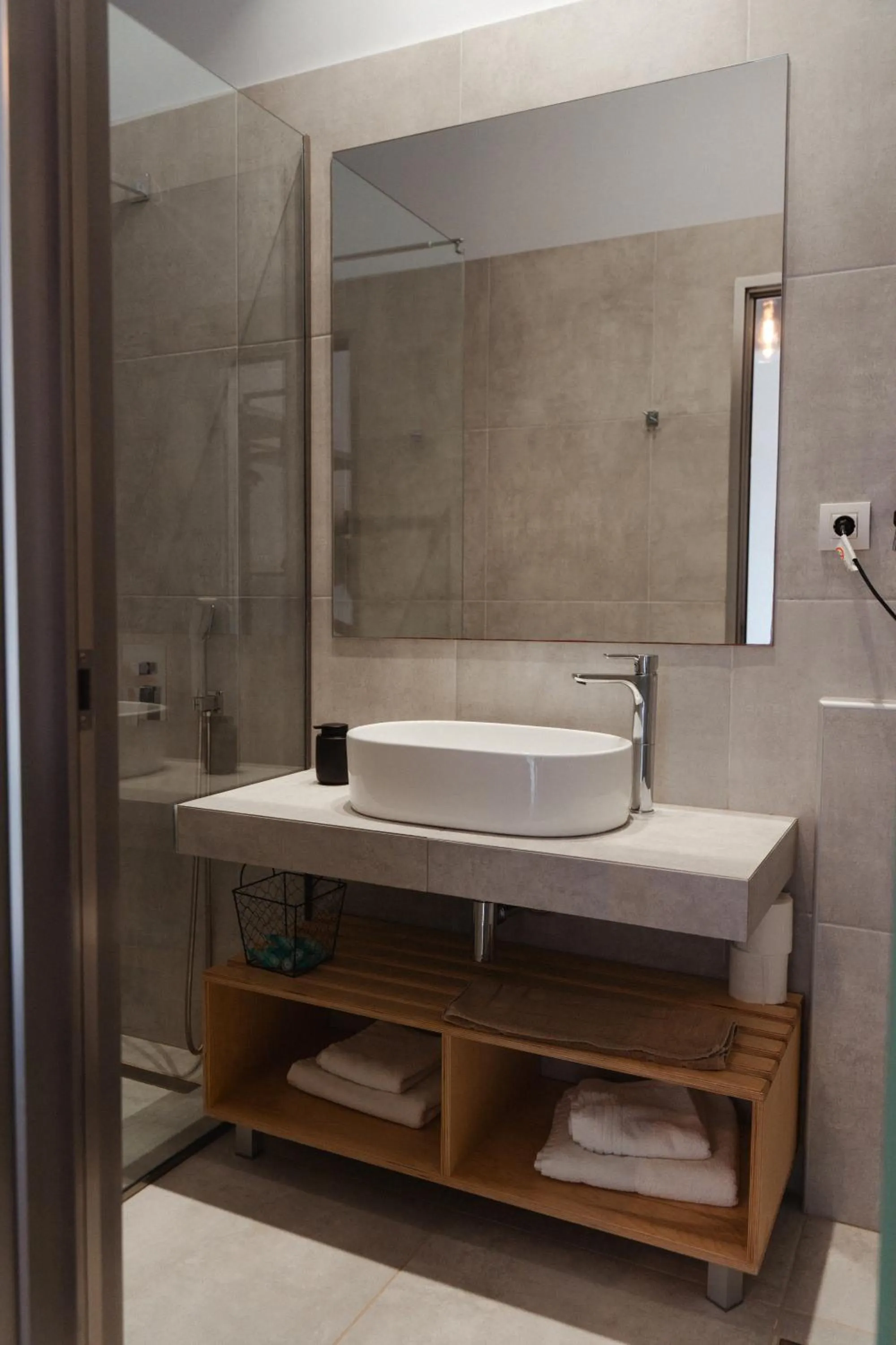 Shower in Limanaki Hotel