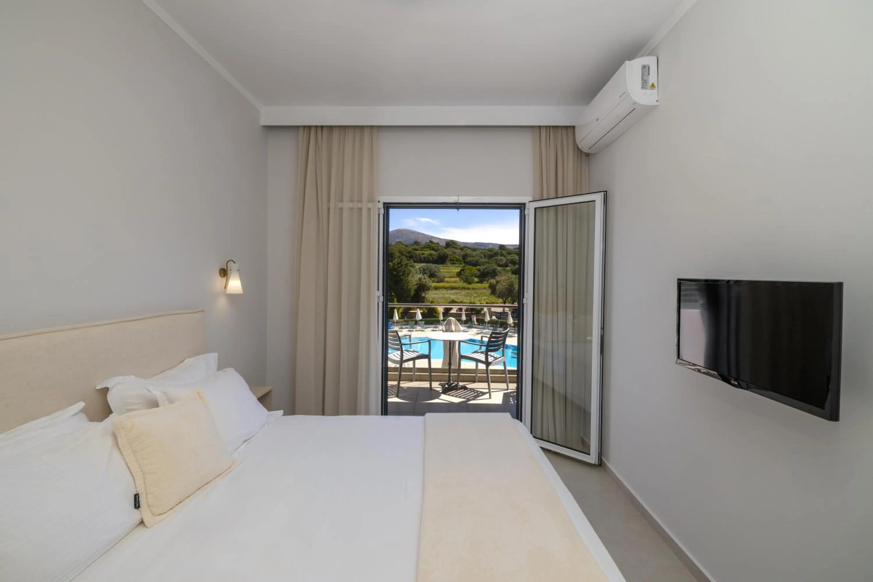 Bed in Limanaki Hotel