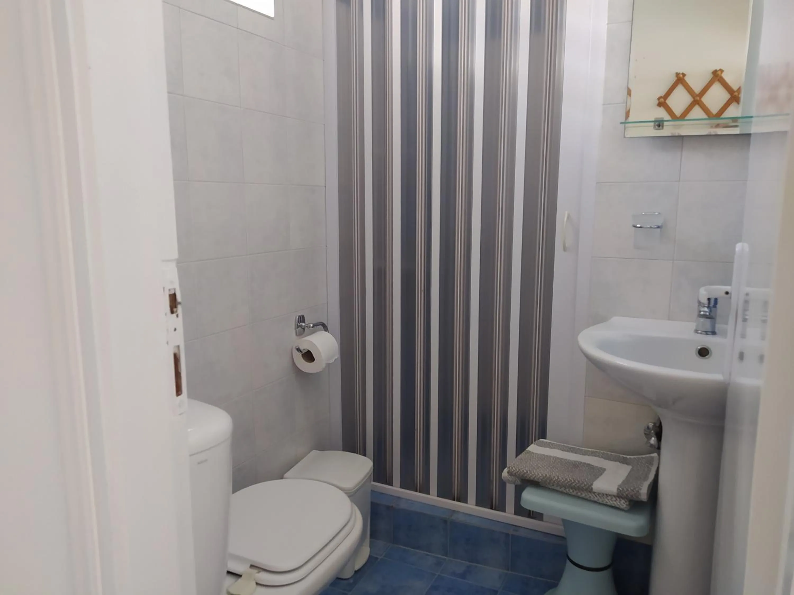 Bathroom in Corali Hotel