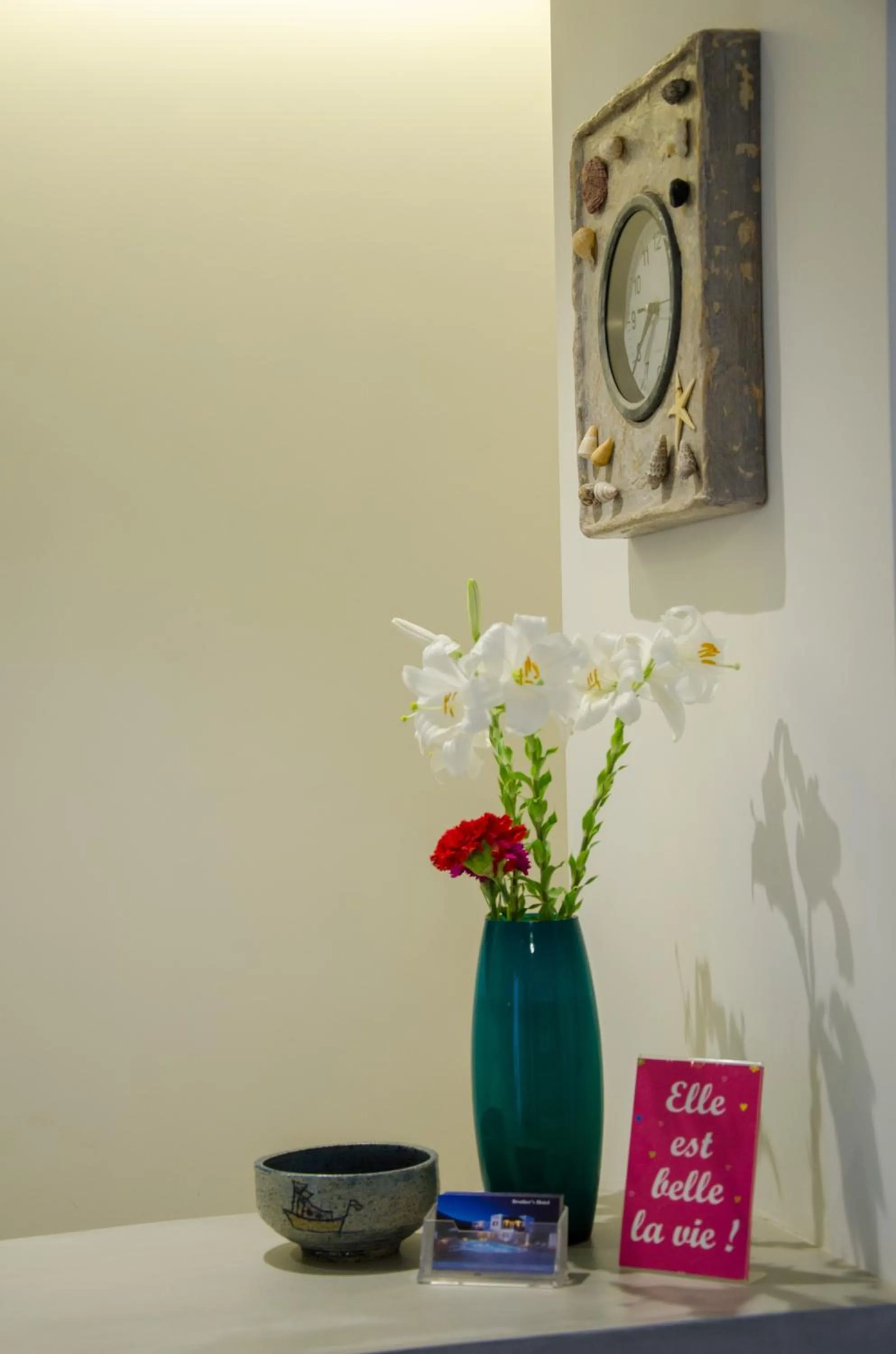 Lobby or reception in Brother's Hotel