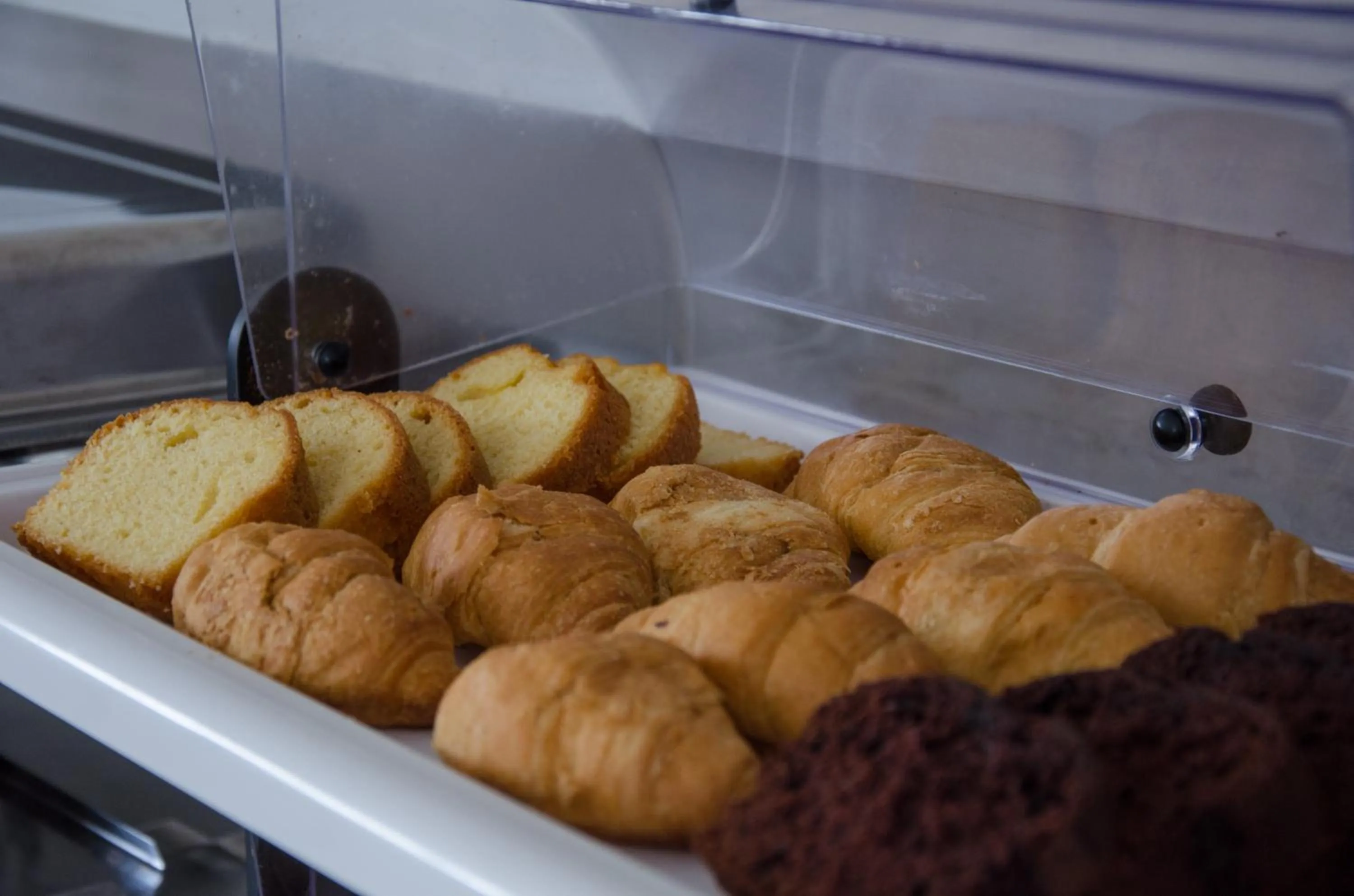 Buffet breakfast in Brother's Hotel