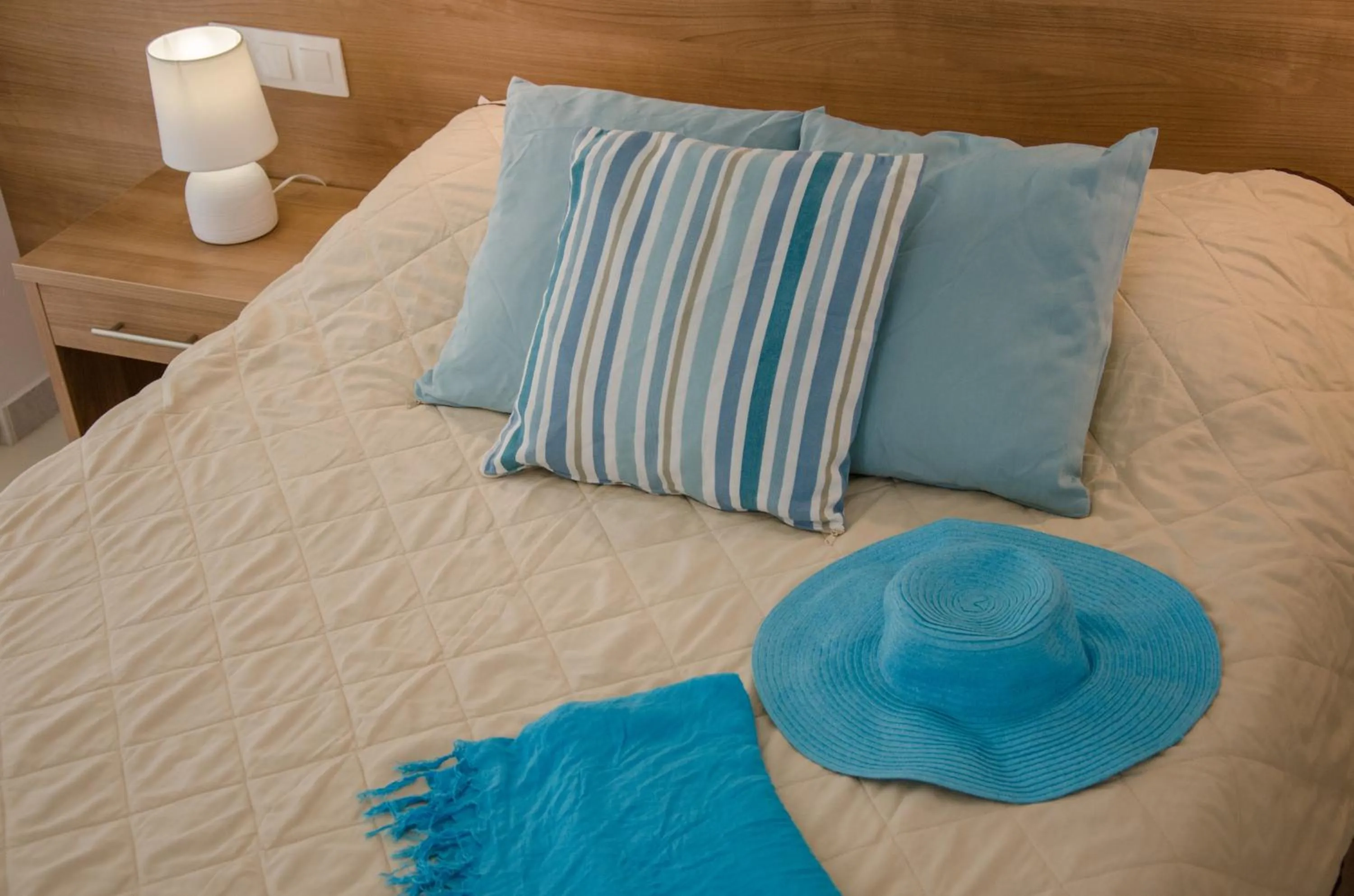 Photo of the whole room, Bed in Brother's Hotel