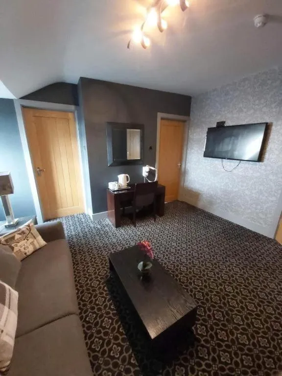 Bedroom, Bed in OYO Ivy Hotel