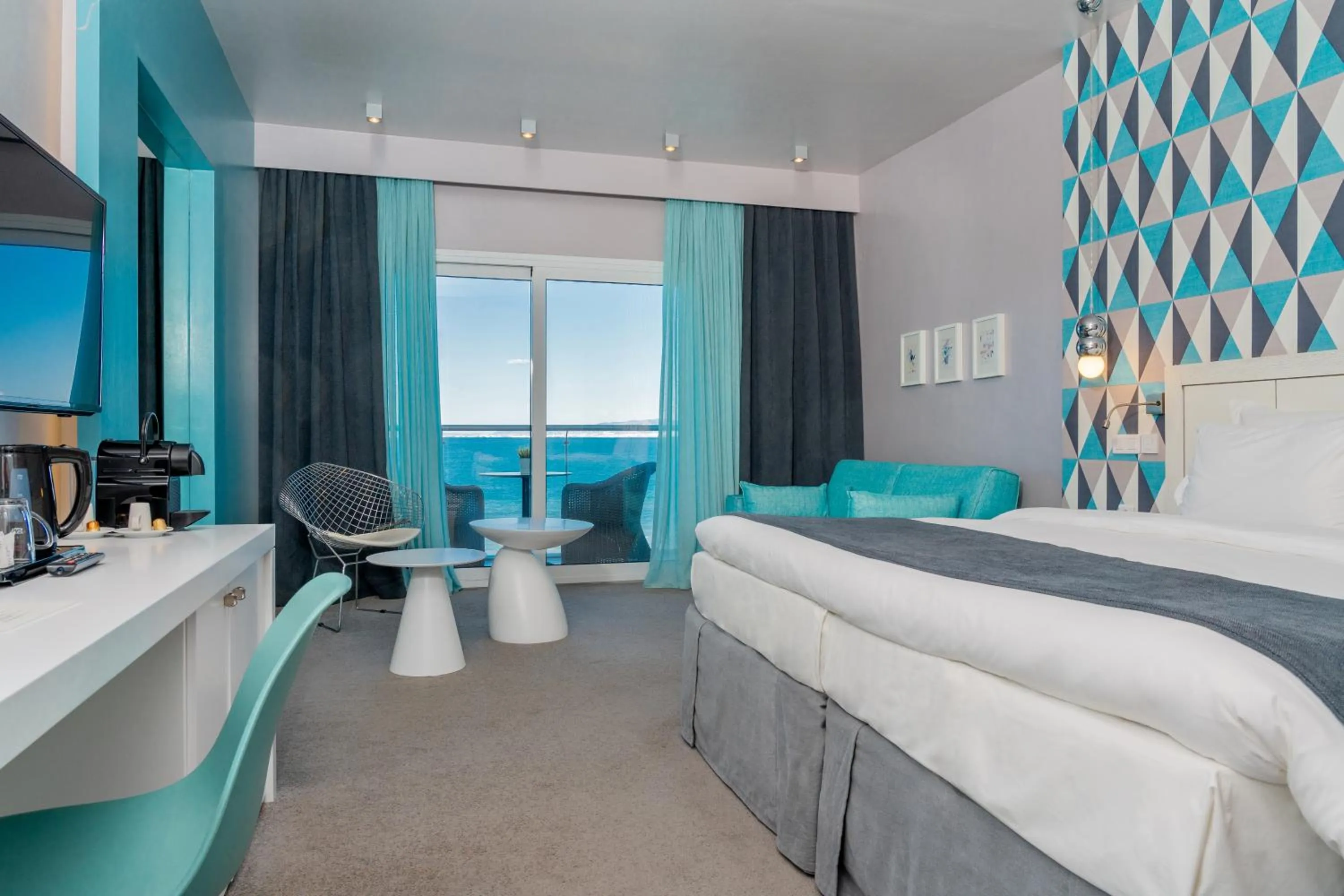 Bed in Golden Star City Resort